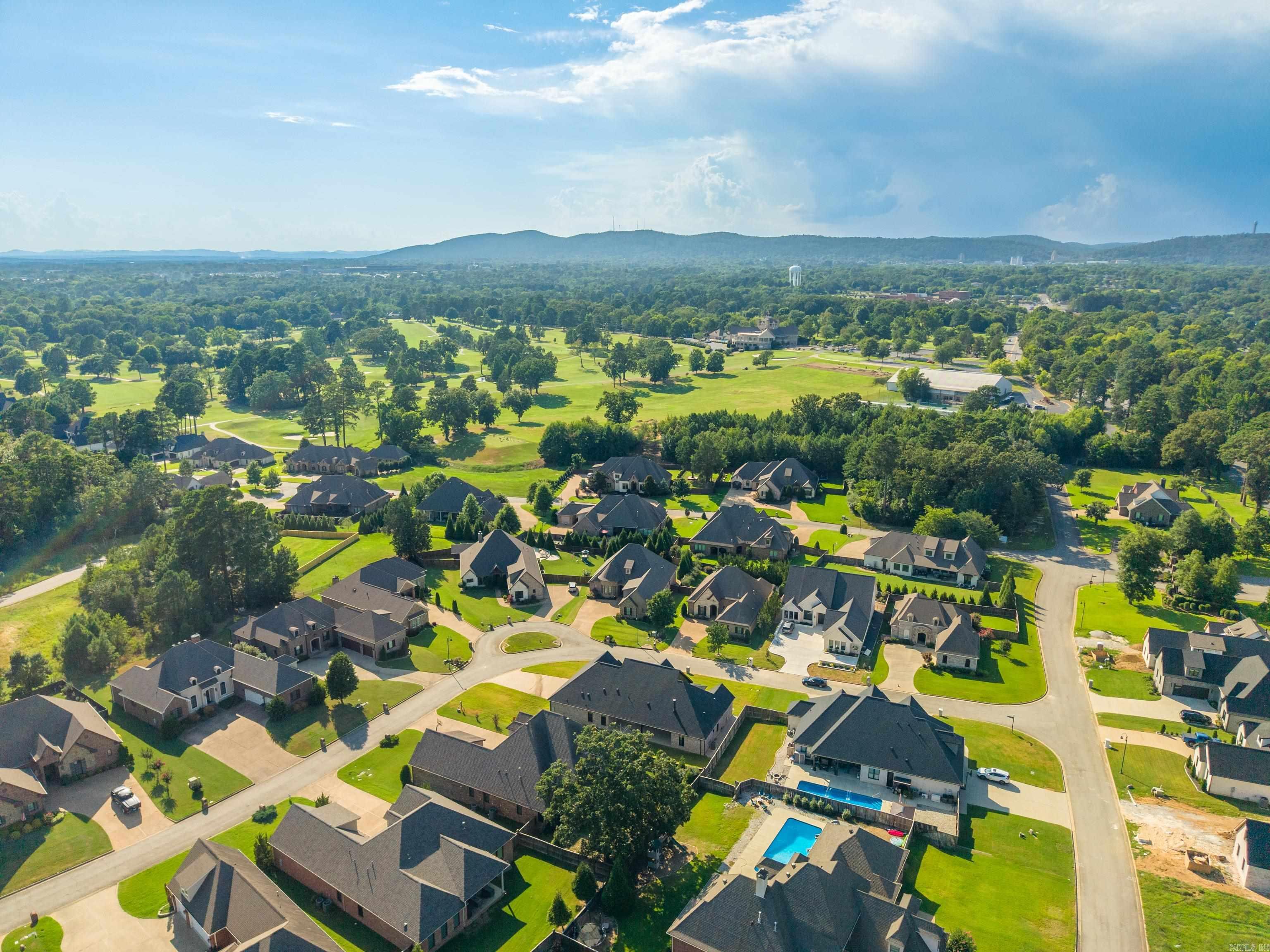 ARLINGTON PARK - Residential