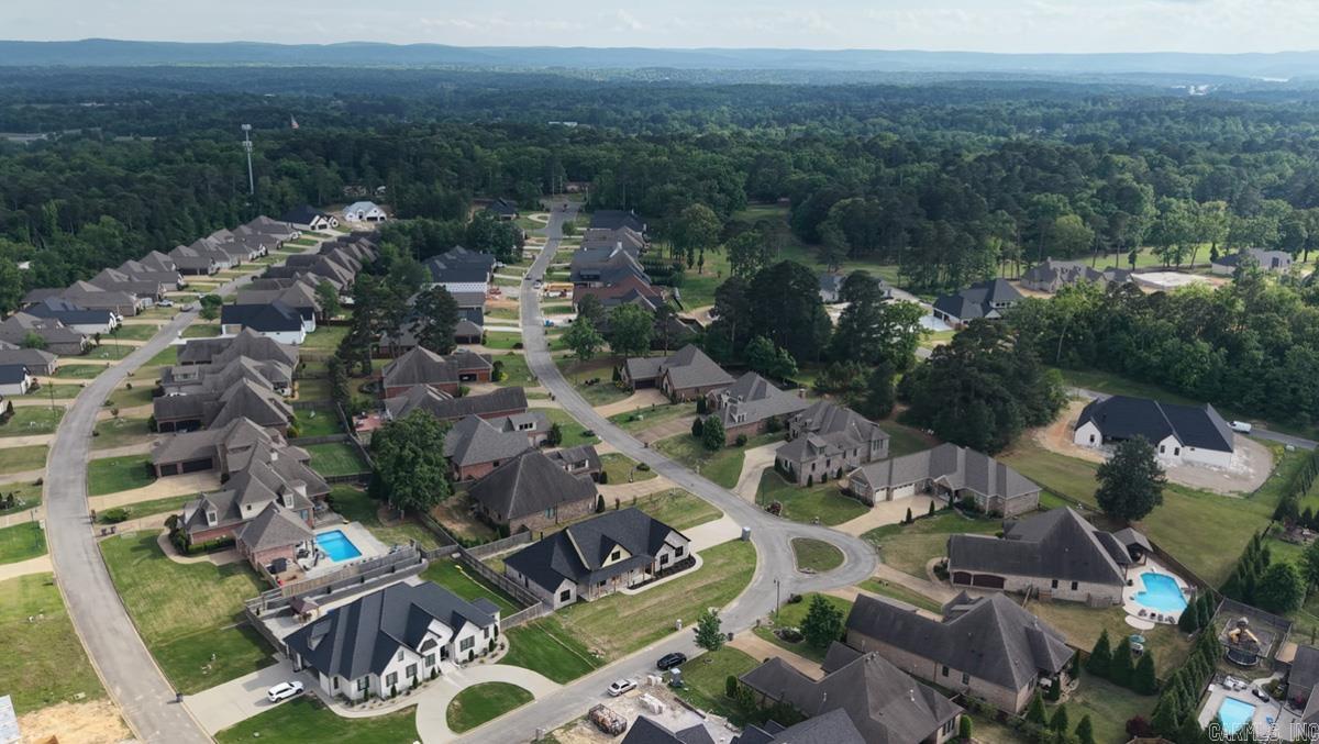 ARLINGTON PARK - Residential