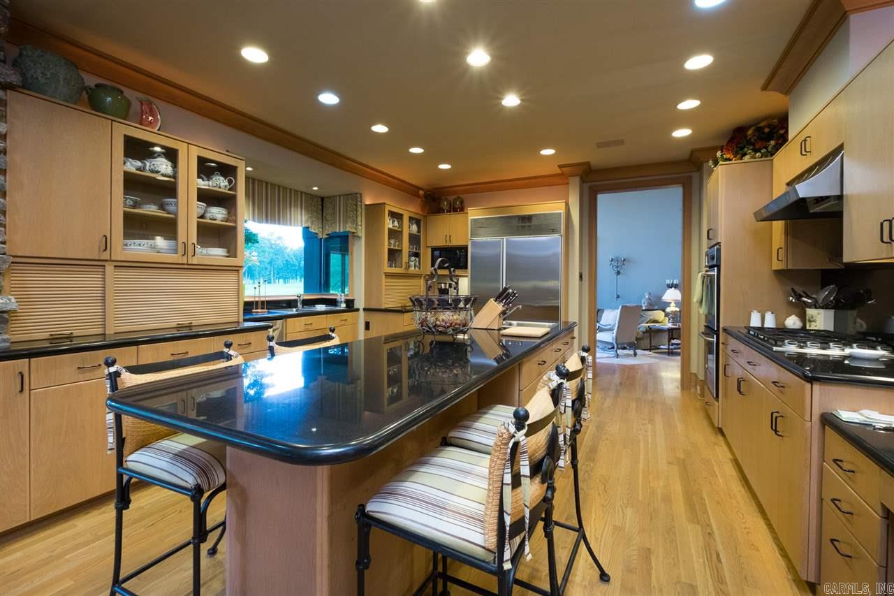 CHENAL VALLEY CHENAL CIRCLE - Residential