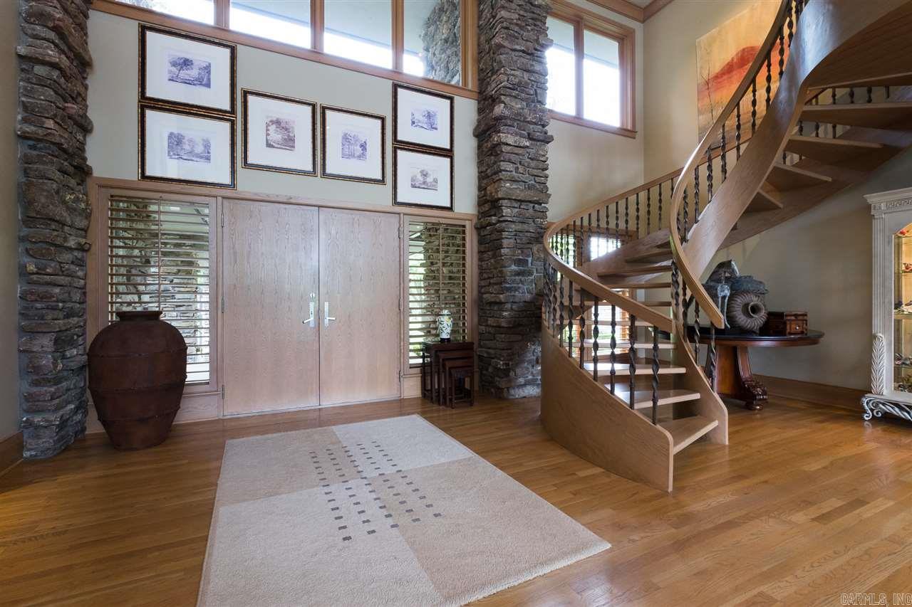 CHENAL VALLEY CHENAL CIRCLE - Residential