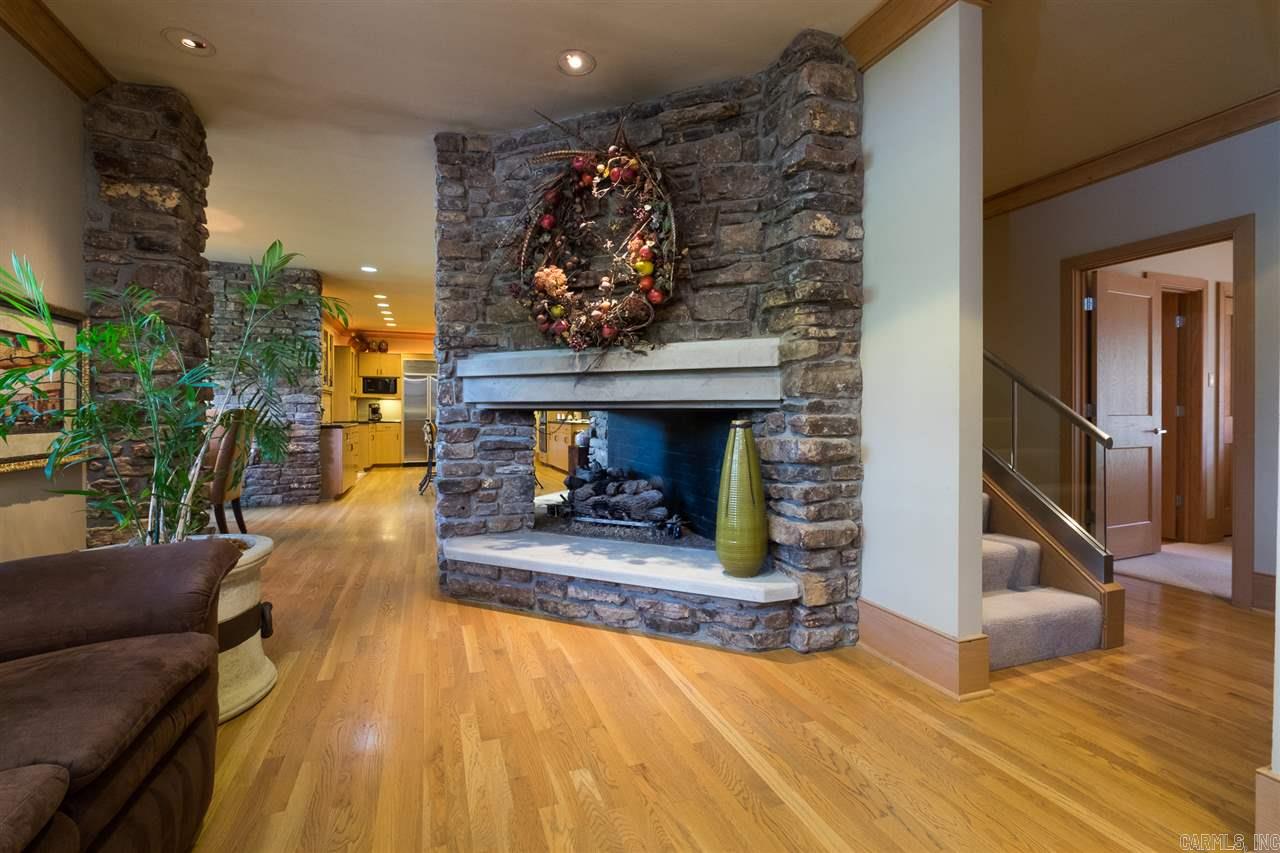 CHENAL VALLEY CHENAL CIRCLE - Residential