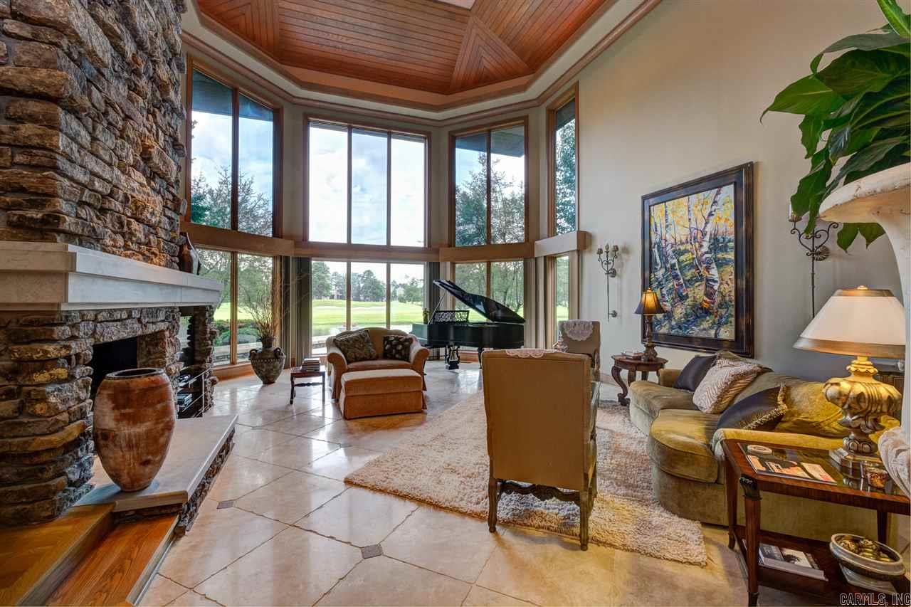 CHENAL VALLEY CHENAL CIRCLE - Residential