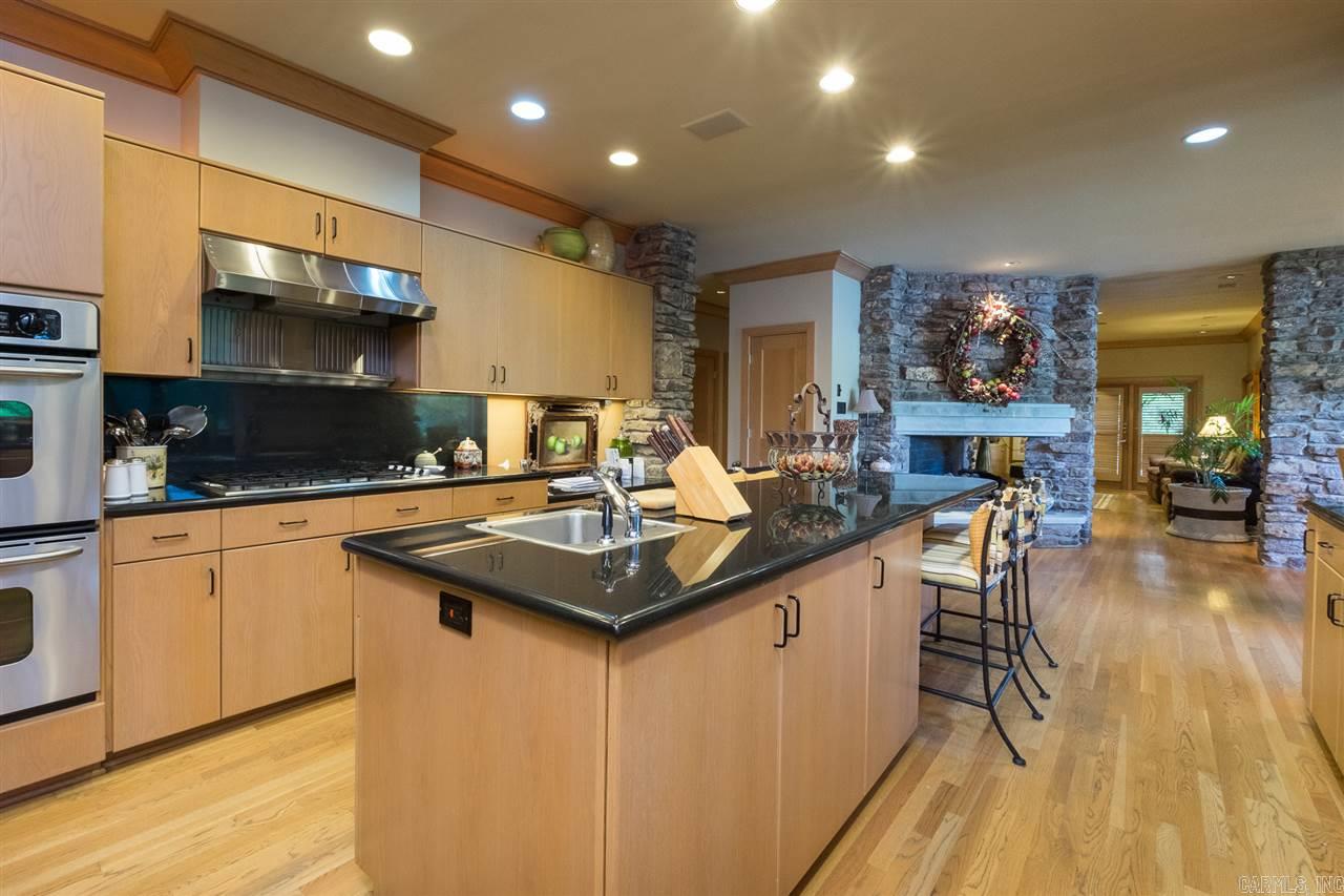CHENAL VALLEY CHENAL CIRCLE - Residential