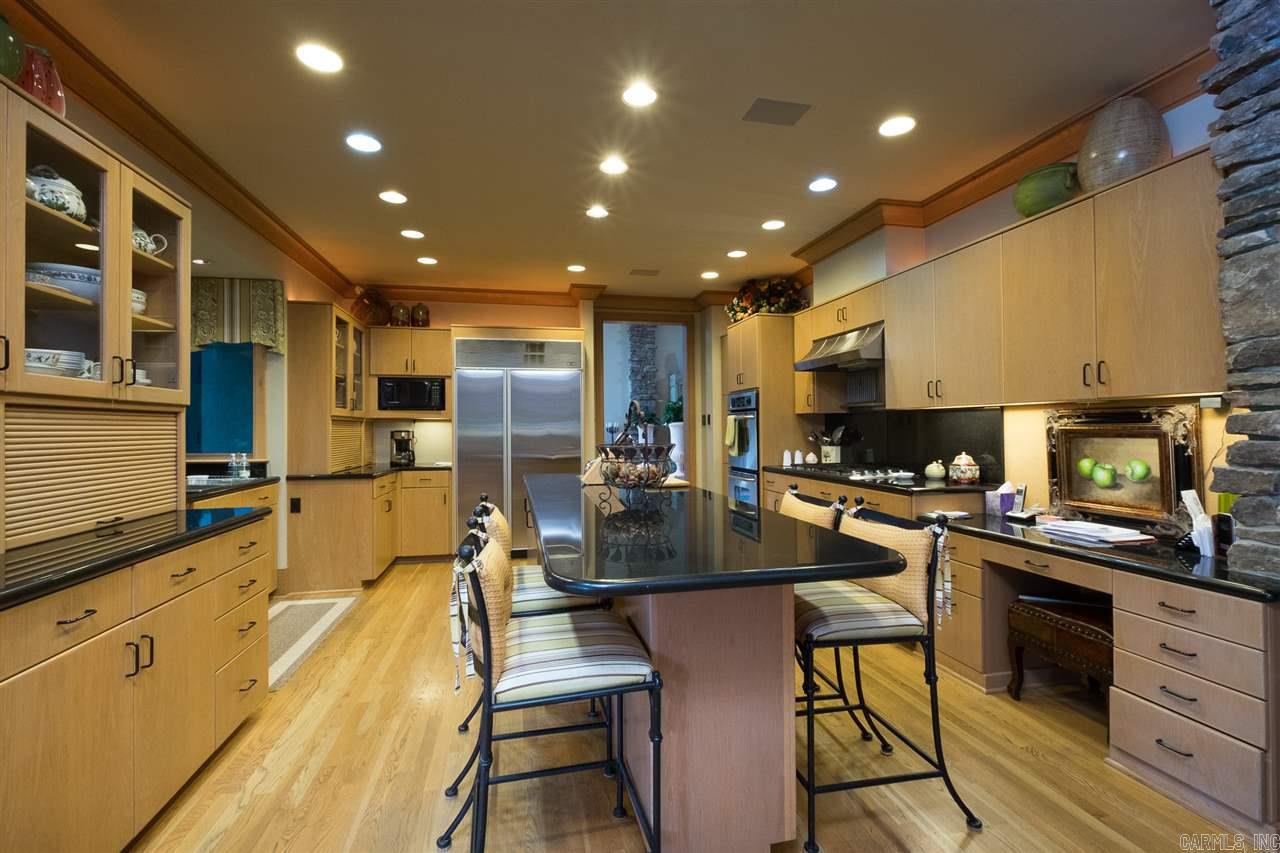 CHENAL VALLEY CHENAL CIRCLE - Residential