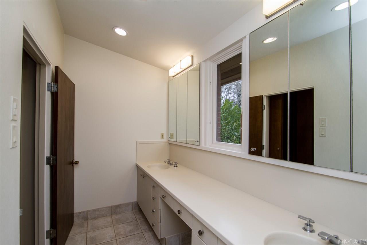 PINNACLE POINT - Residential