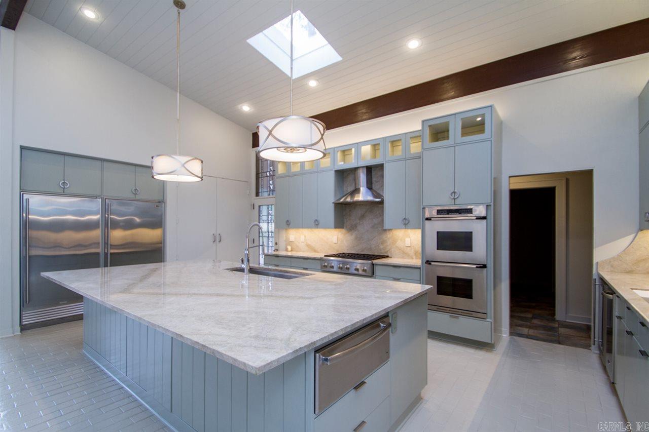PINNACLE POINT - Residential