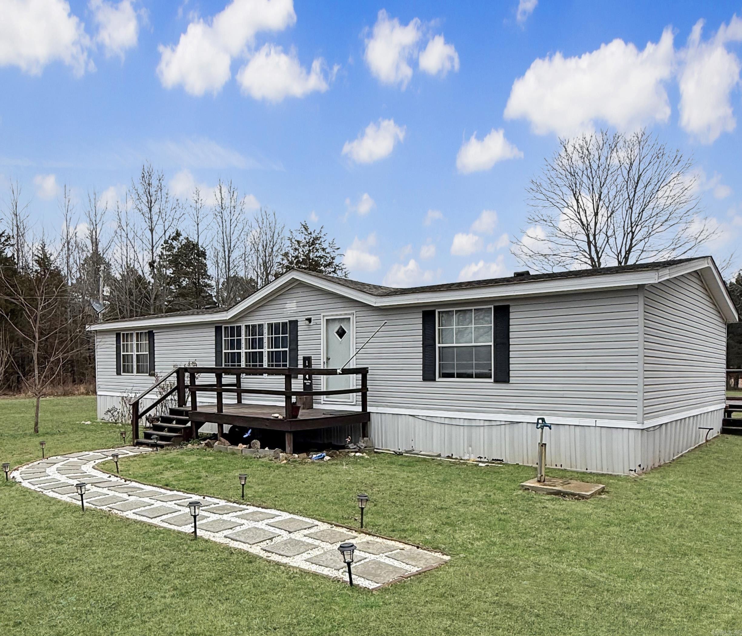 VALLEY OAKS - Residential