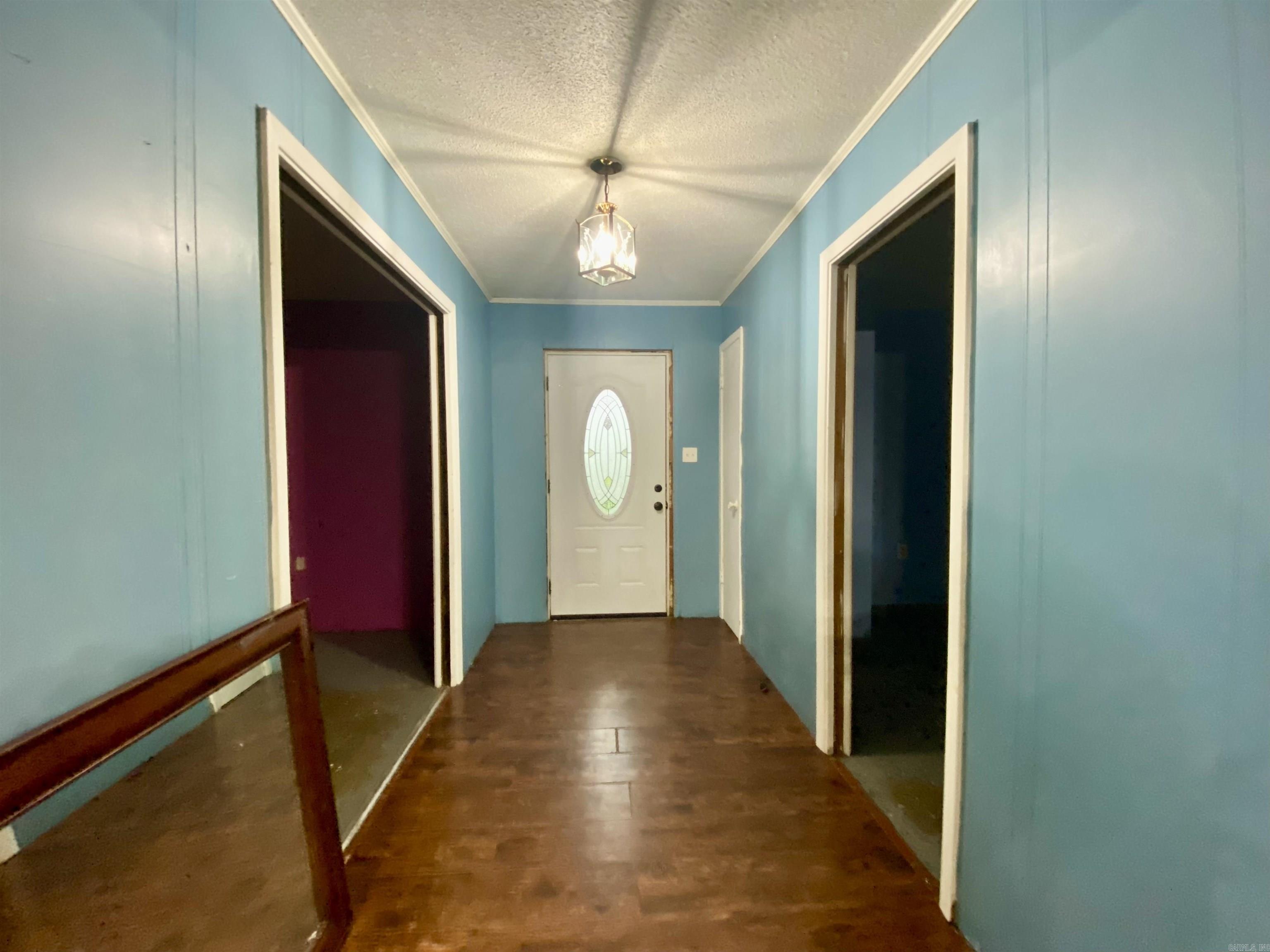 SOUTH HILL - Residential