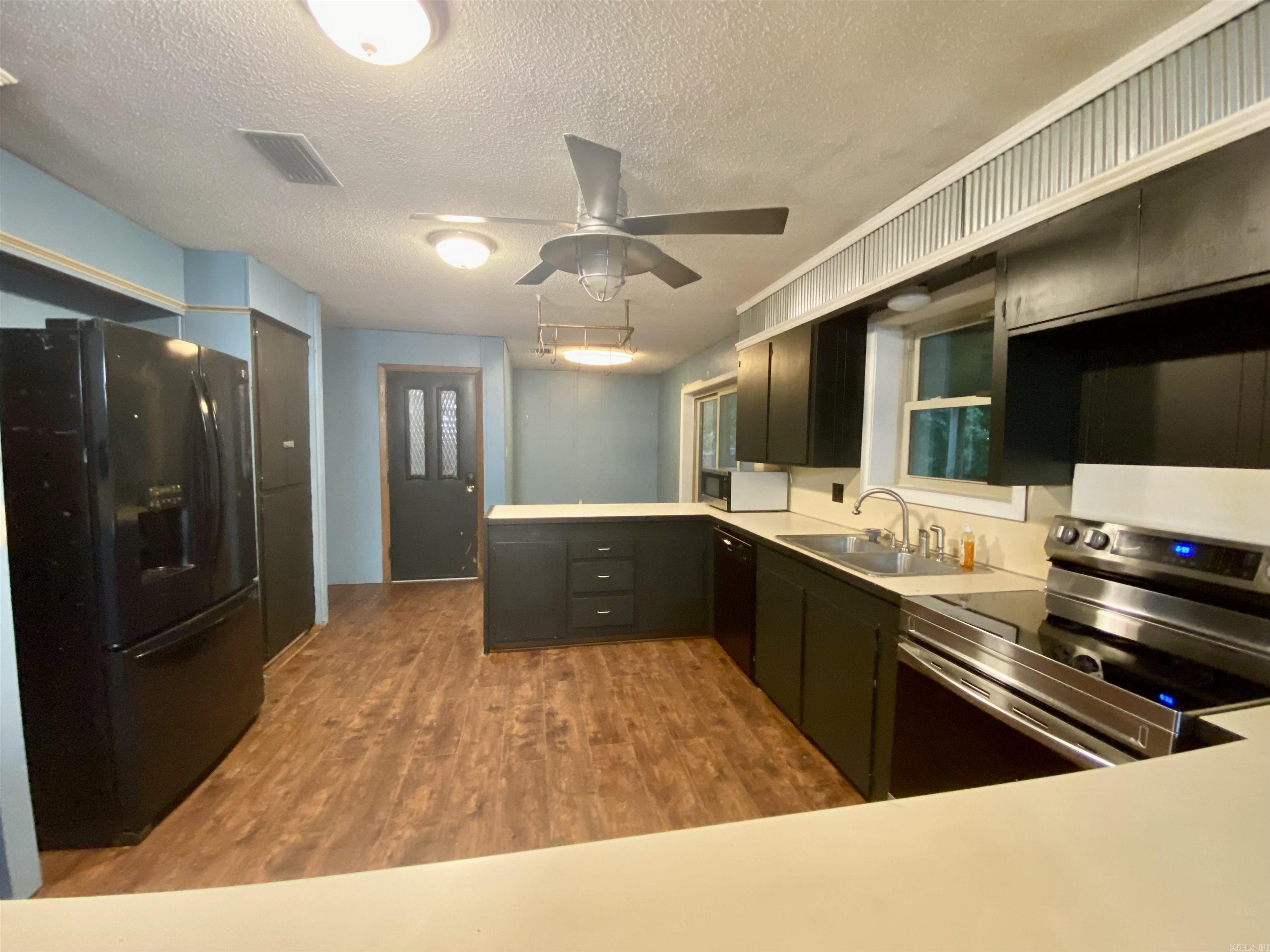 SOUTH HILL - Residential