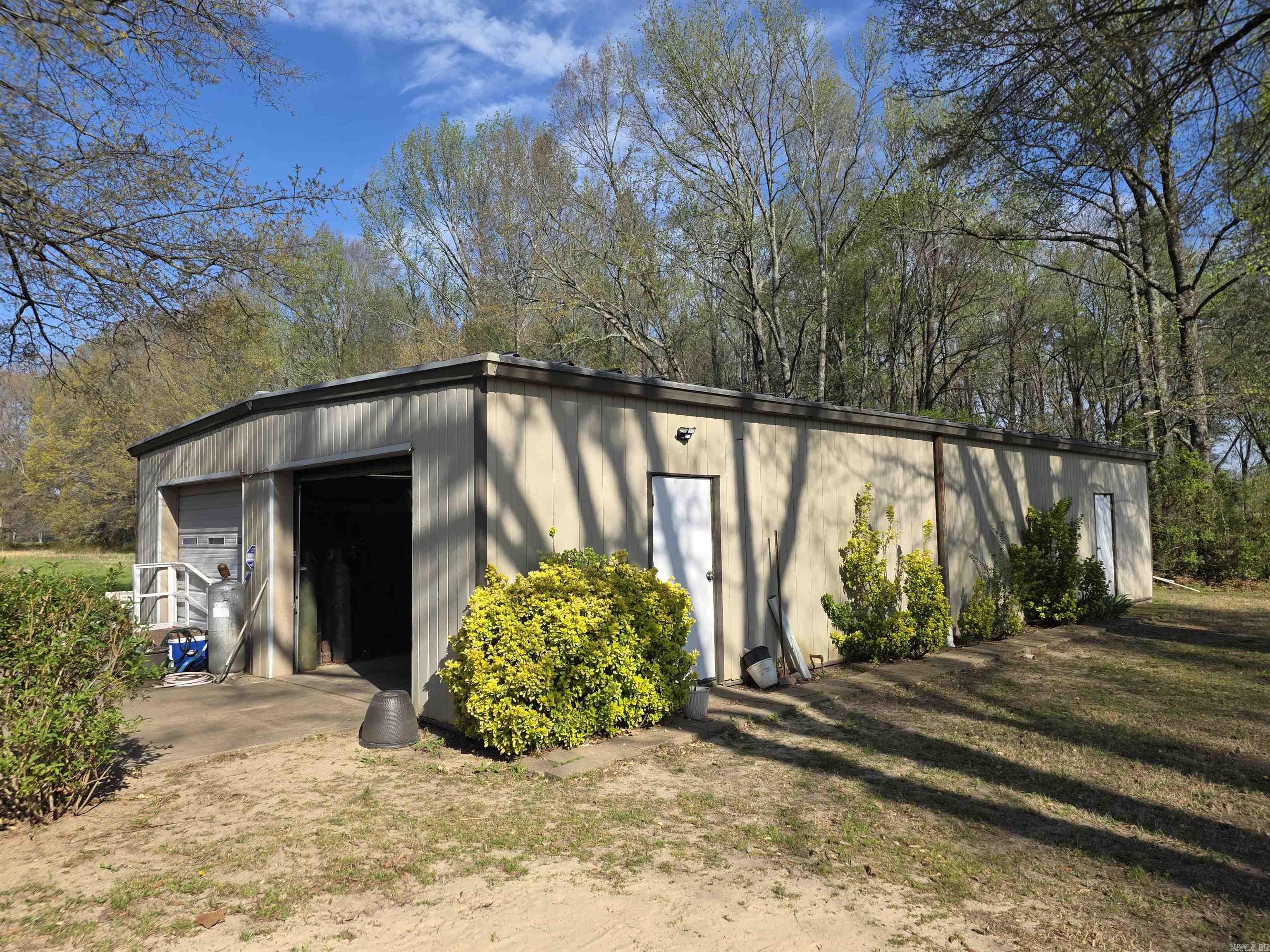 BALD KNOB OUTLOTS - Residential