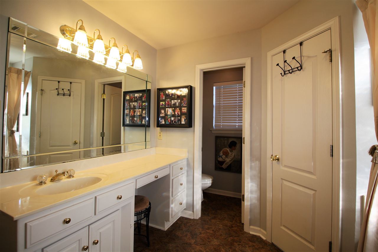 AUSTIN LAKES ADDN - Residential