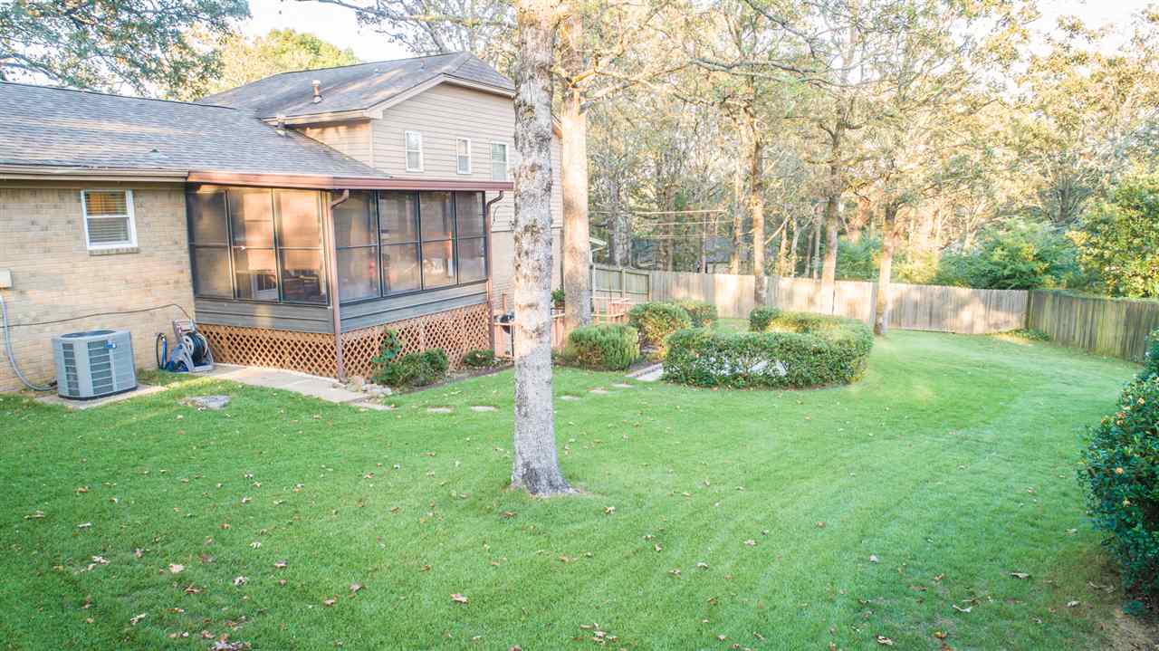 INDIAN HILLS - Residential