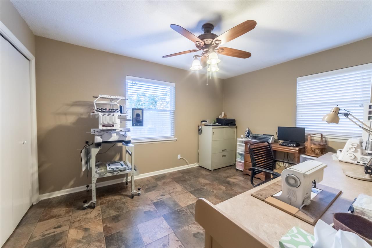 INDIAN HILLS - Residential