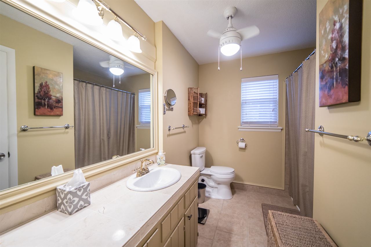 INDIAN HILLS - Residential
