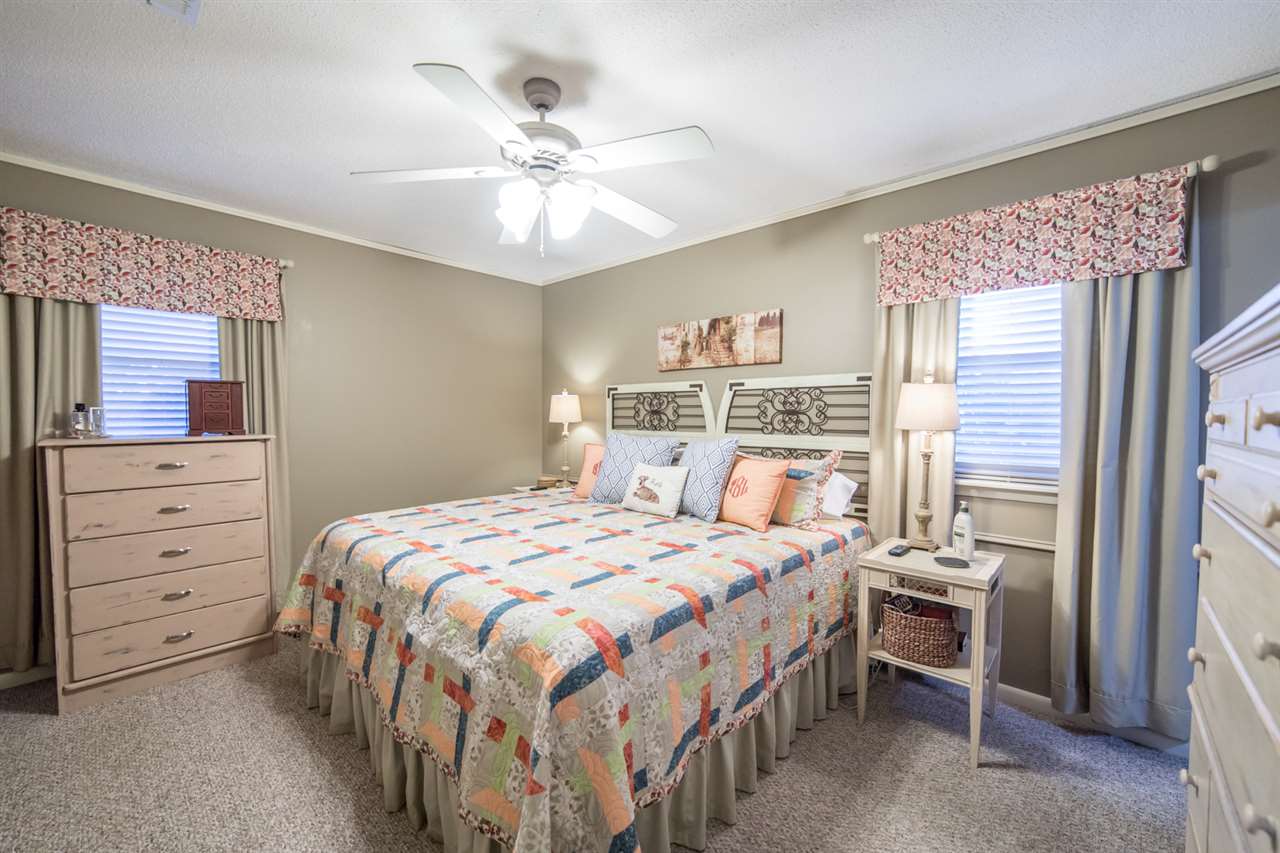 INDIAN HILLS - Residential