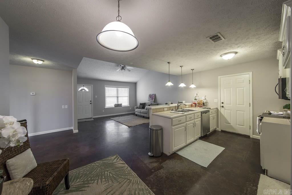 Gold Meadows - Residential