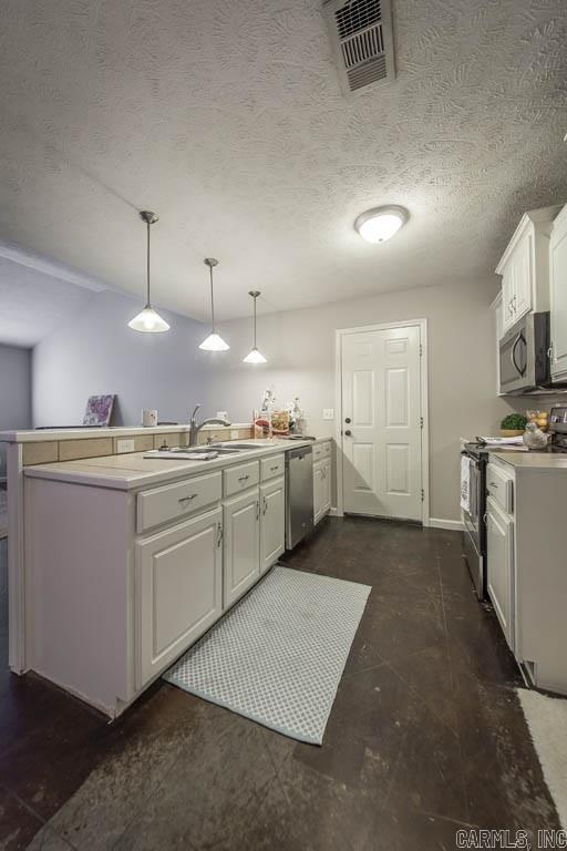 Gold Meadows - Residential
