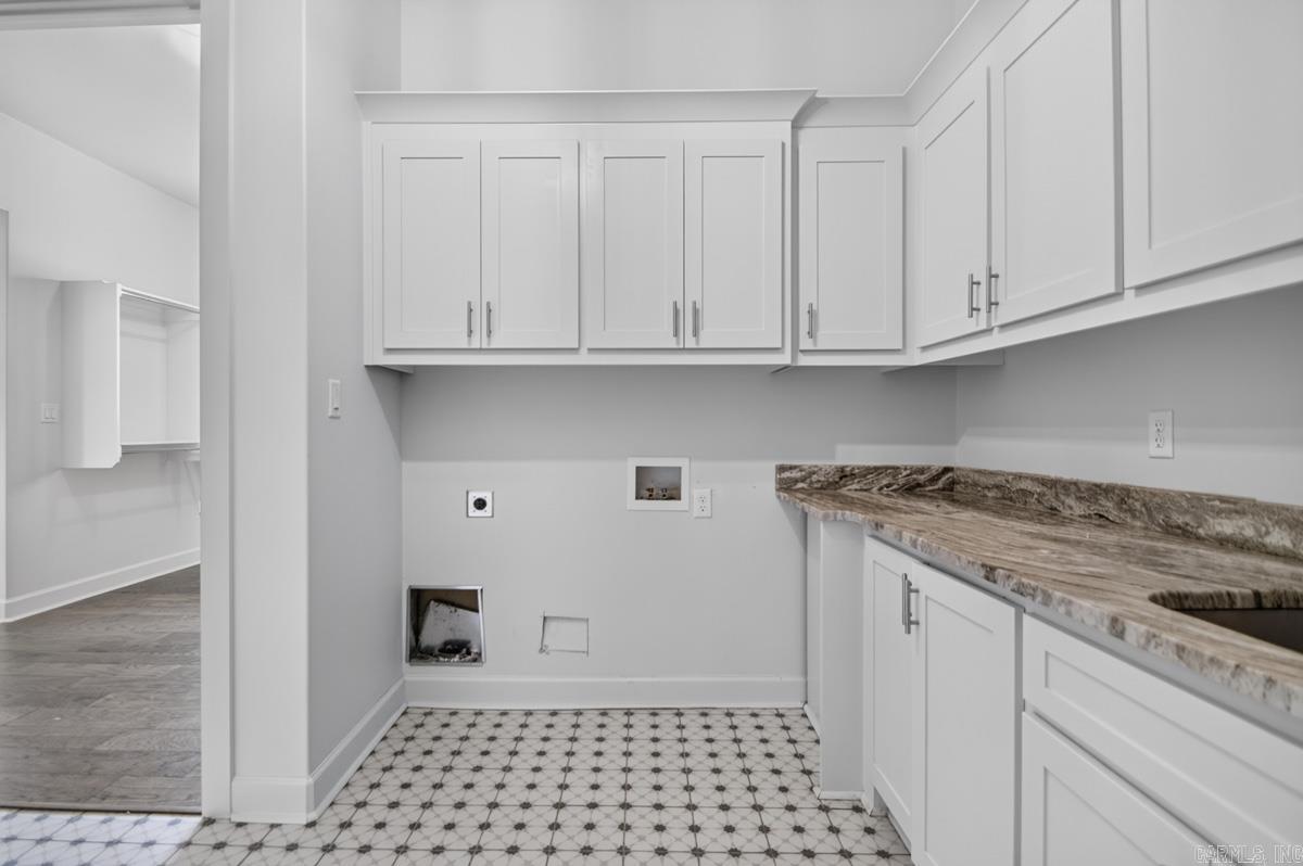 CHENAL VALLEY FALSTONE COURT - Residential