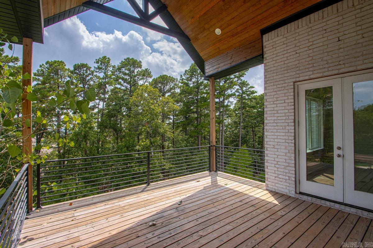 CHENAL VALLEY FALSTONE COURT - Residential