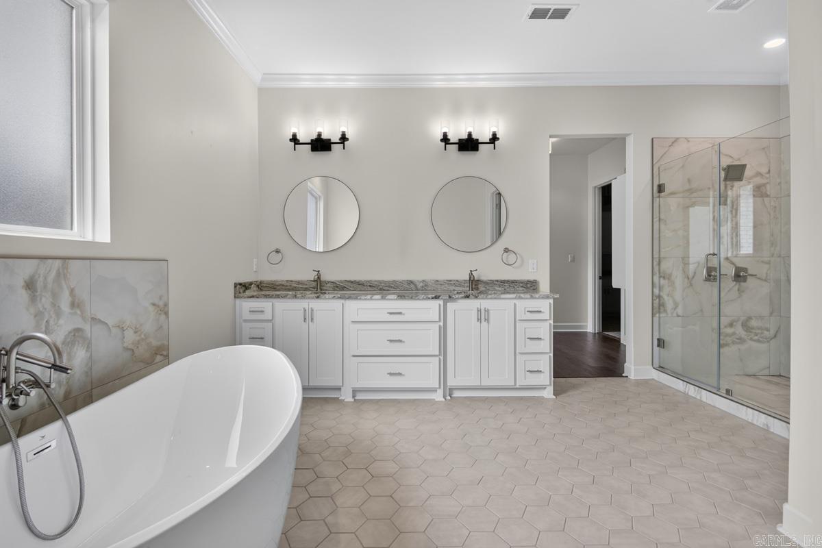 CHENAL VALLEY FALSTONE COURT - Residential
