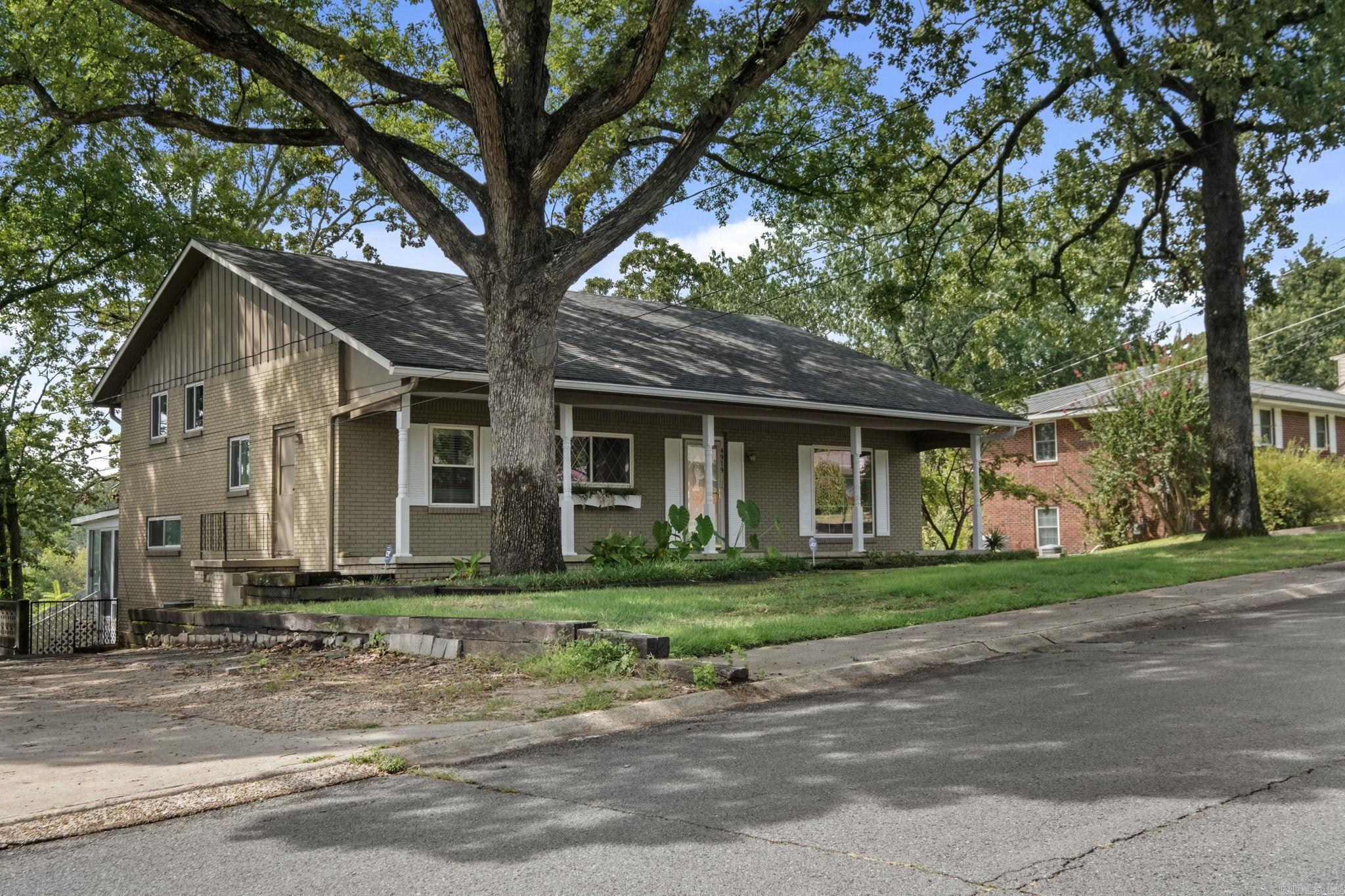 PARK HILL - Residential