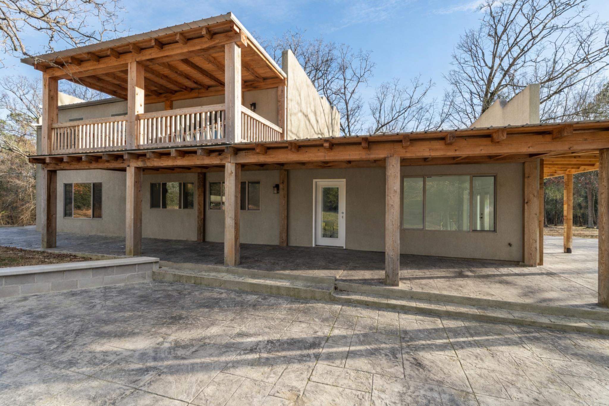 Mena - Residential