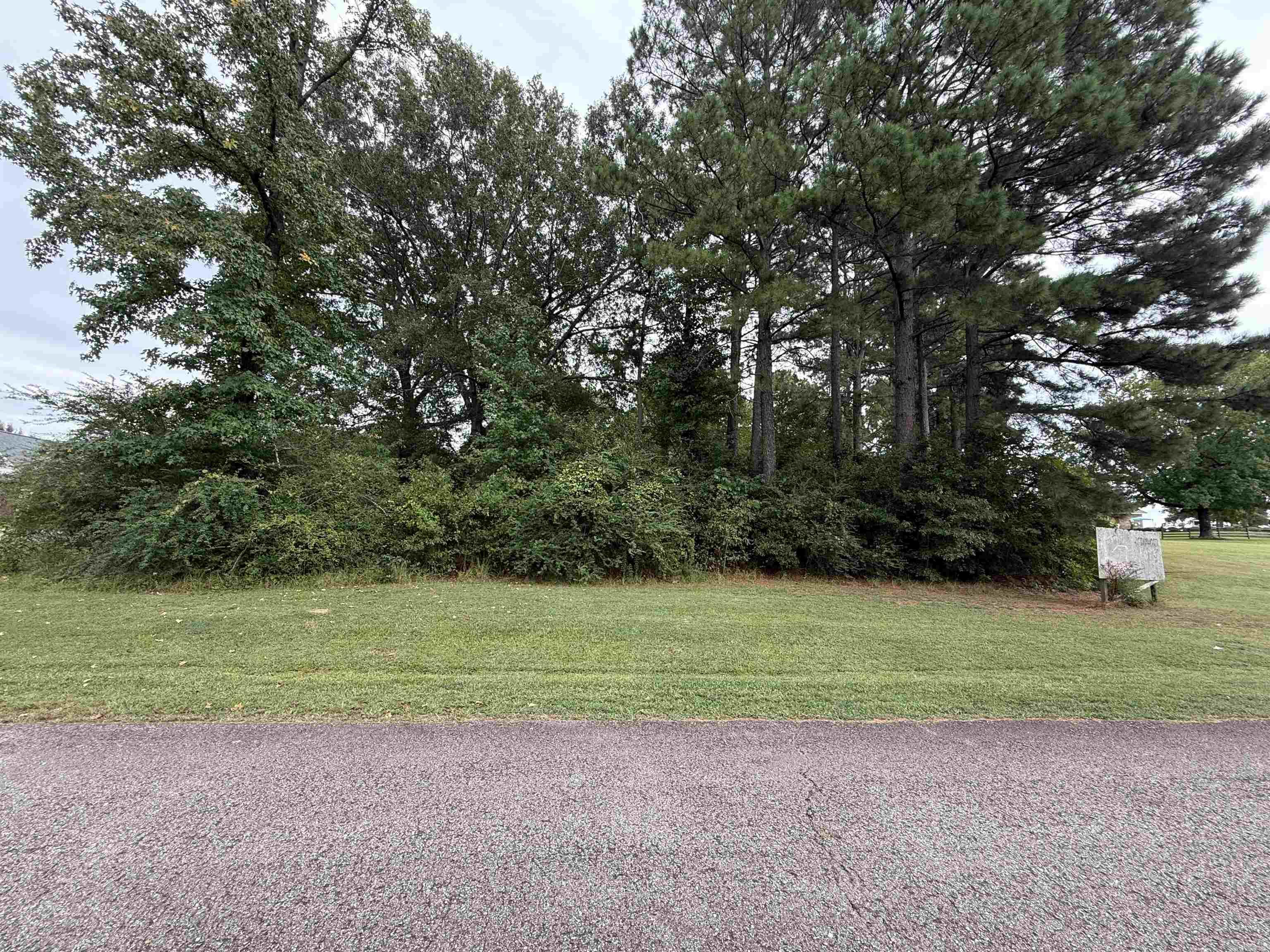 ROBINWOOD ESTATES - Land