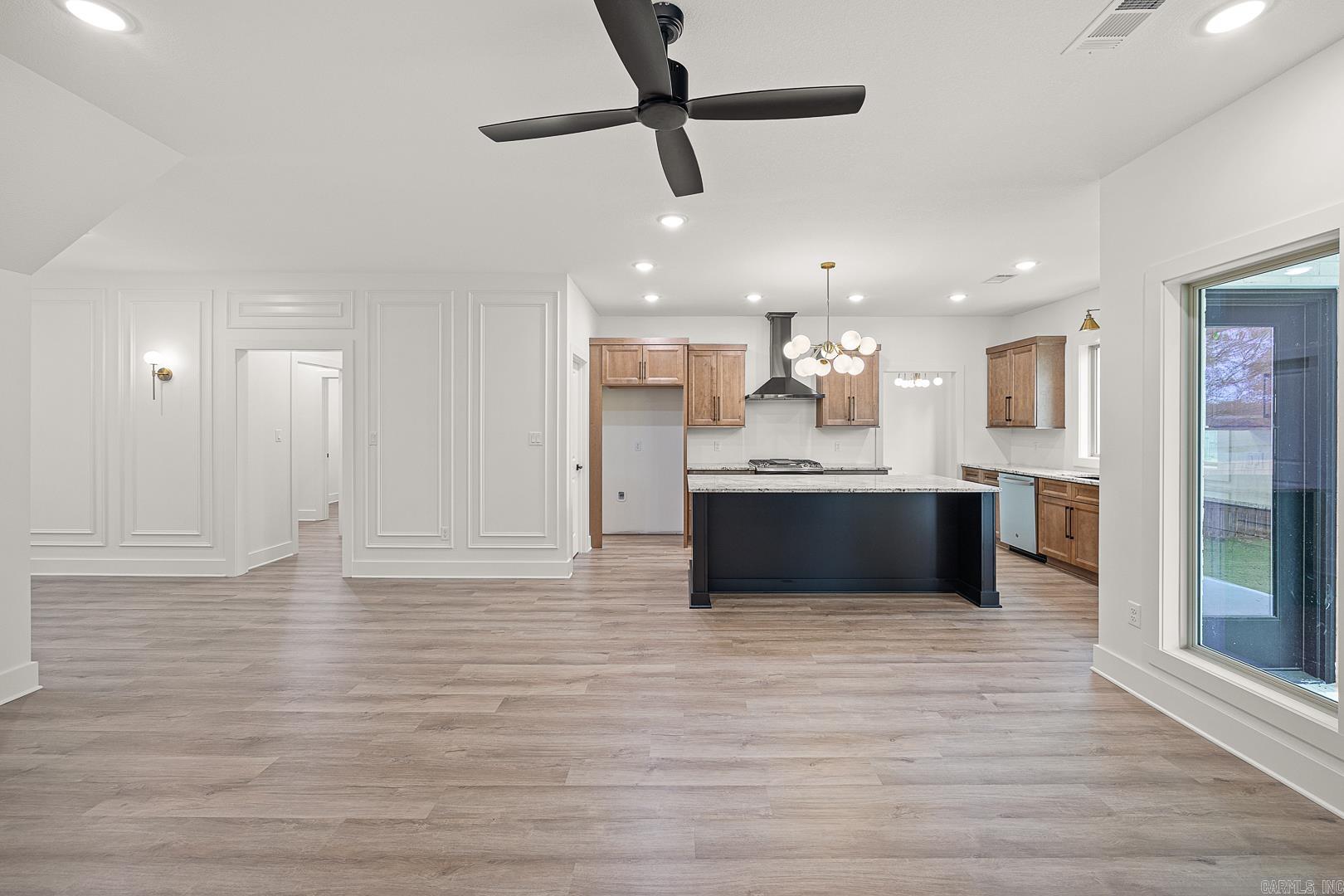 Jamestown Manor - Residential