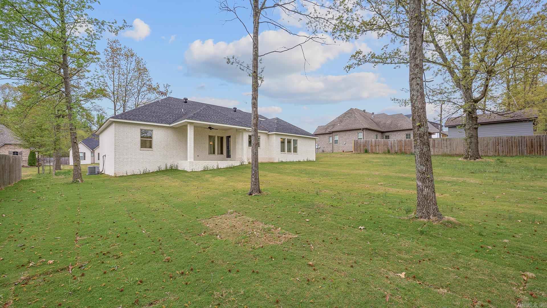 Jamestown Manor - Residential