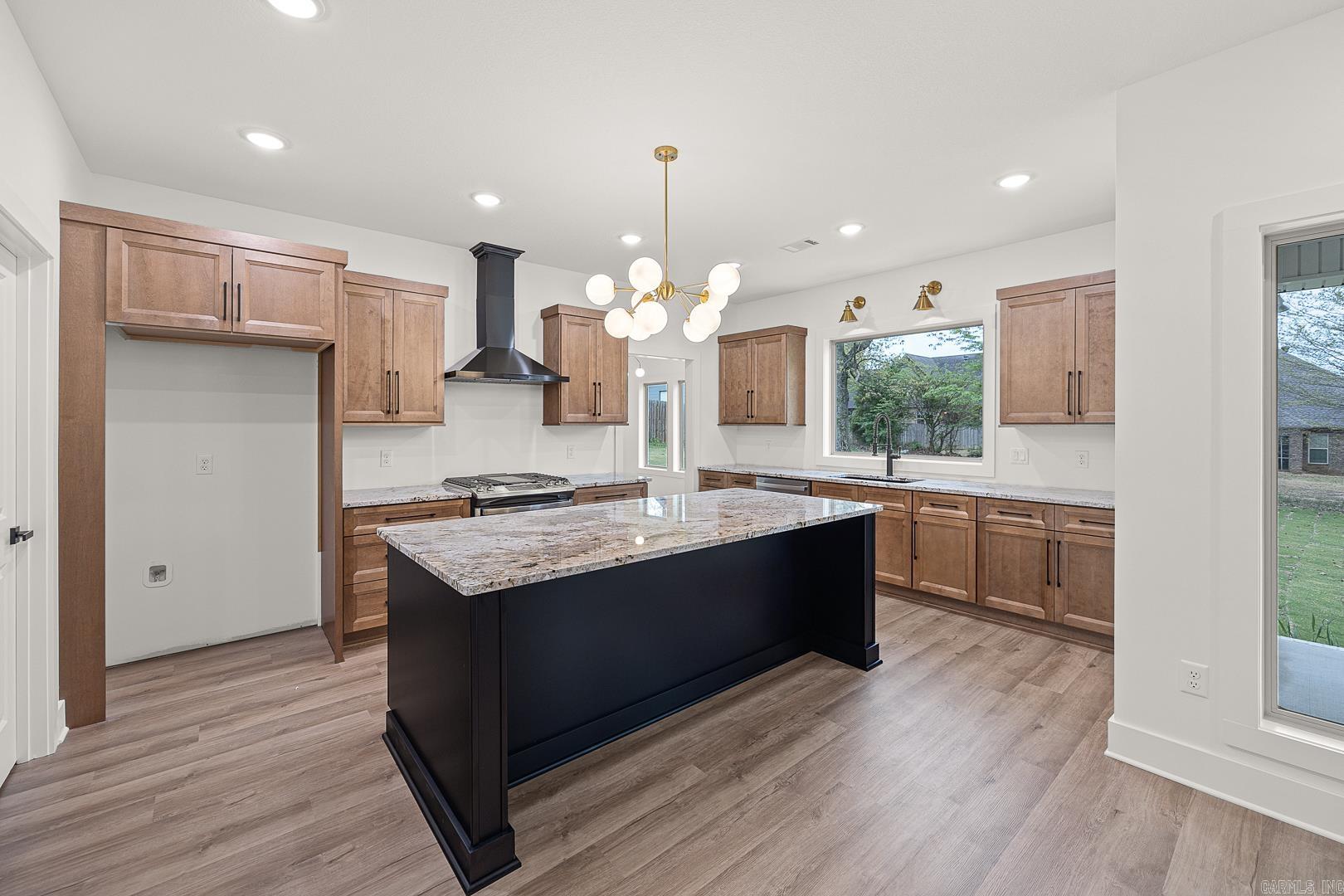 Jamestown Manor - Residential