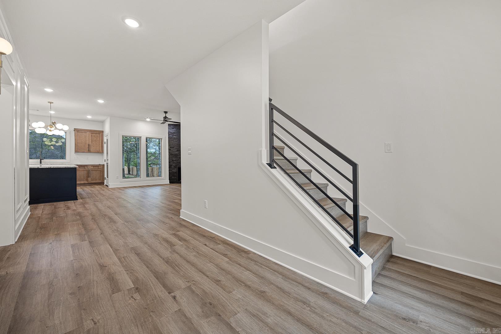 Jamestown Manor - Residential