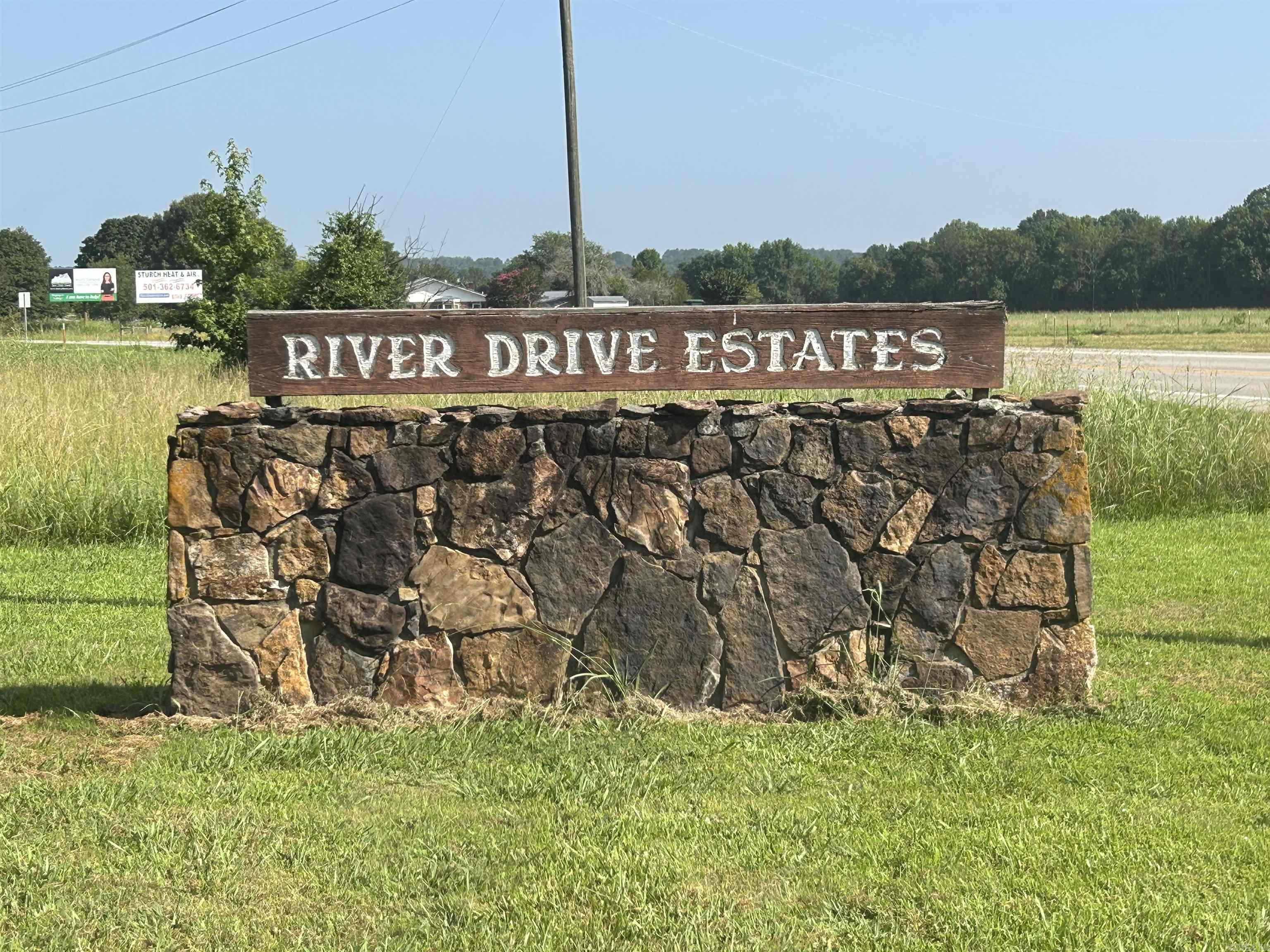 River Drive Estates - Residential