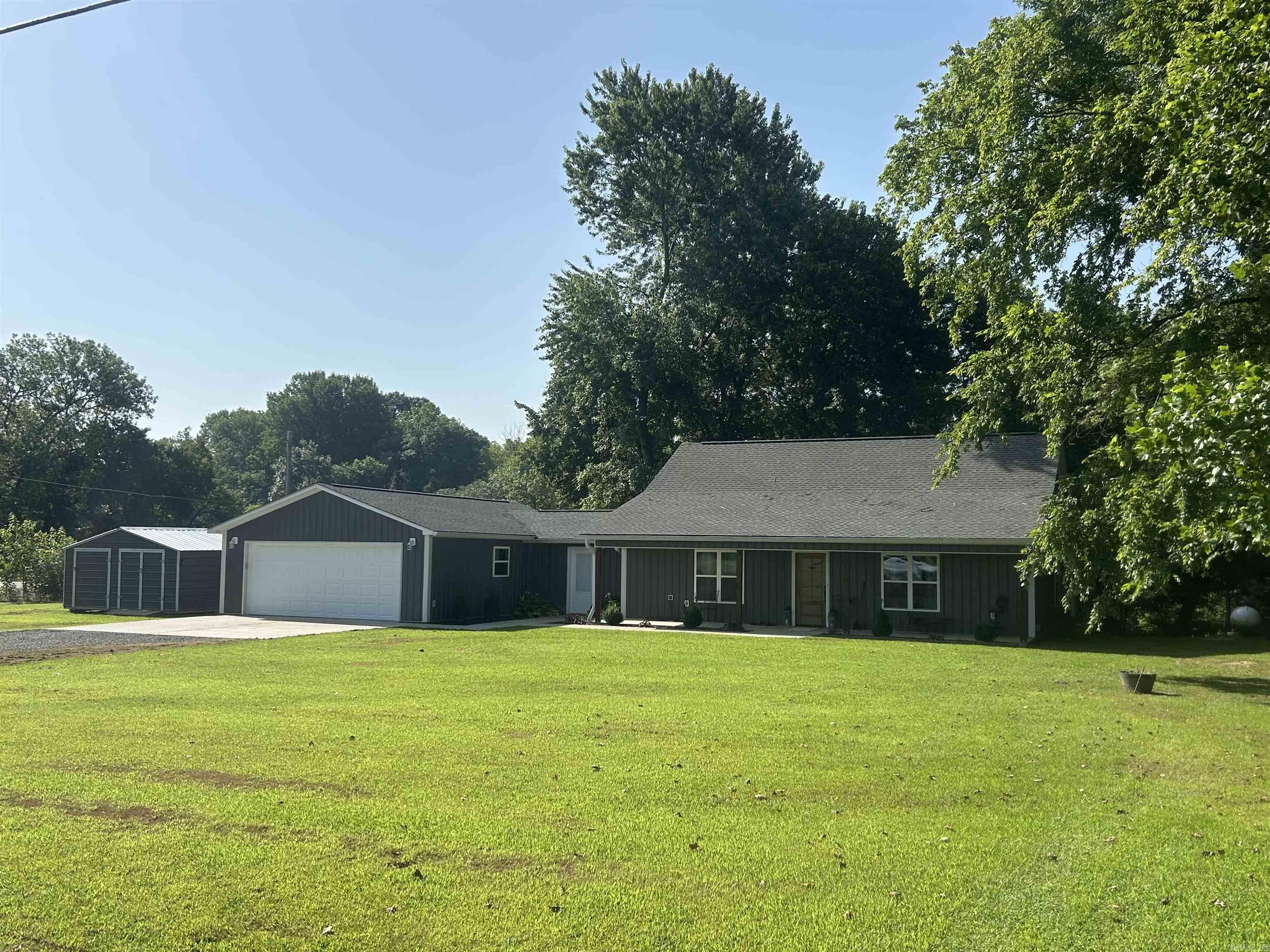 River Drive Estates - Residential