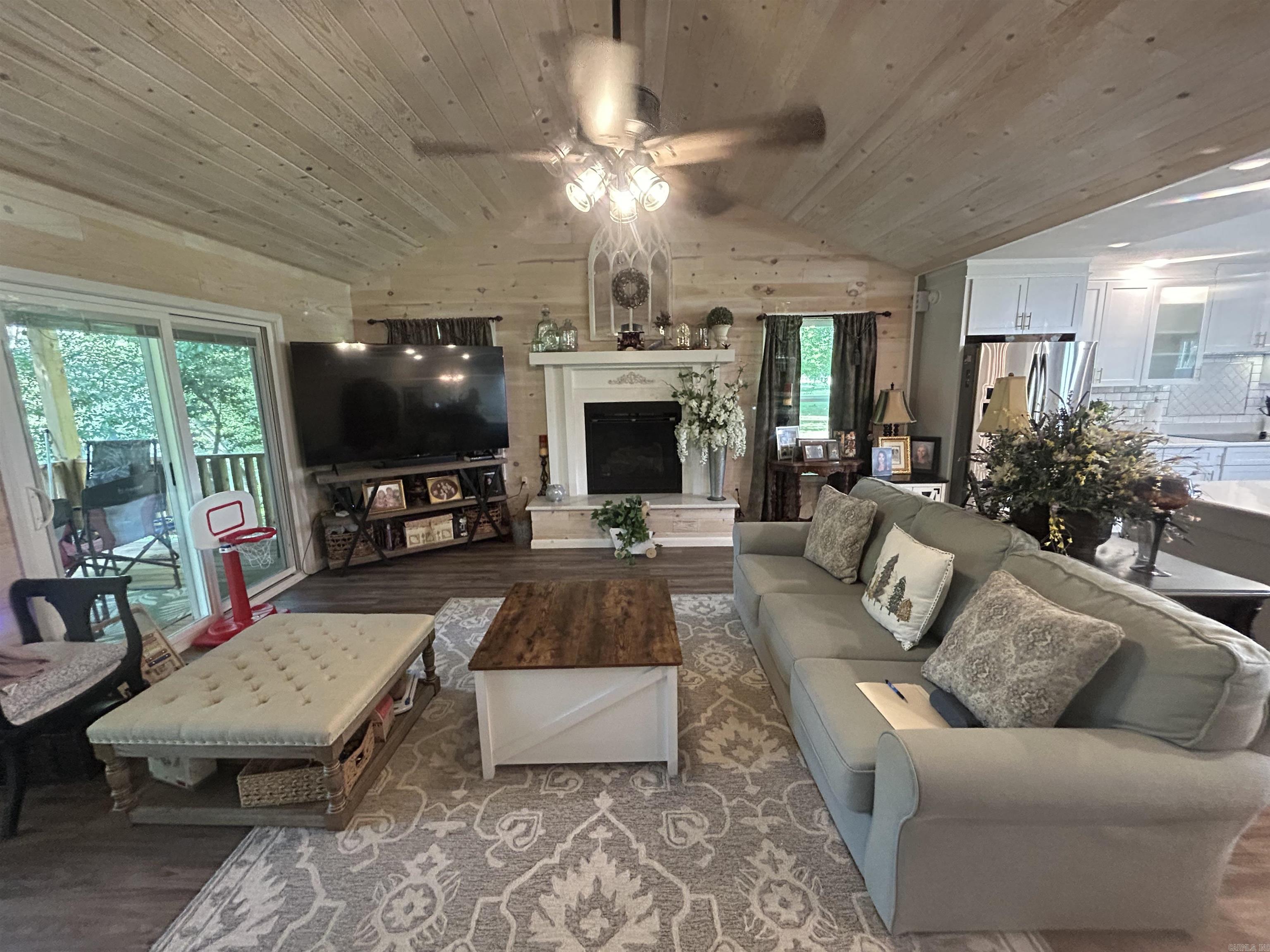 River Drive Estates - Residential