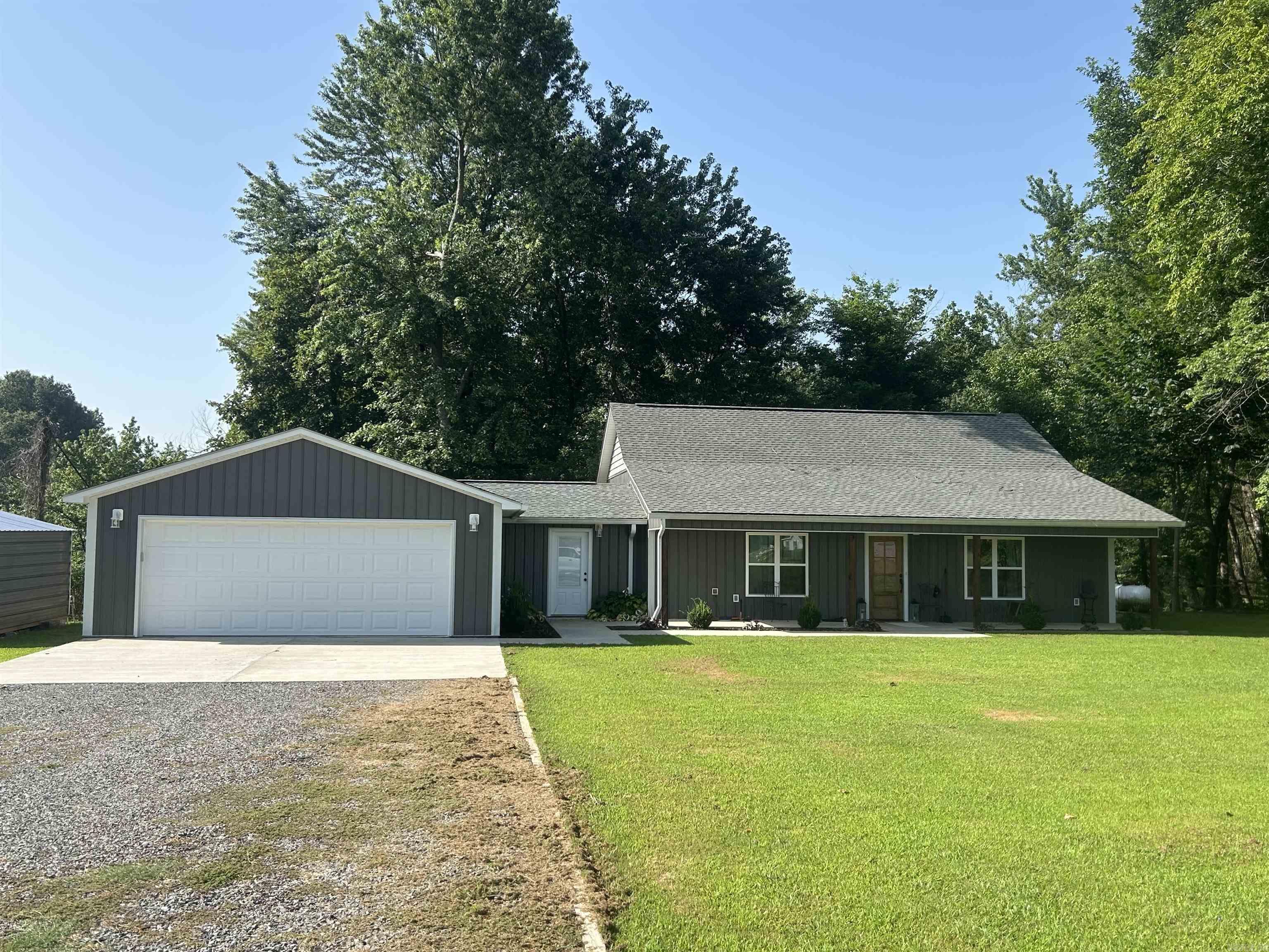 River Drive Estates - Residential