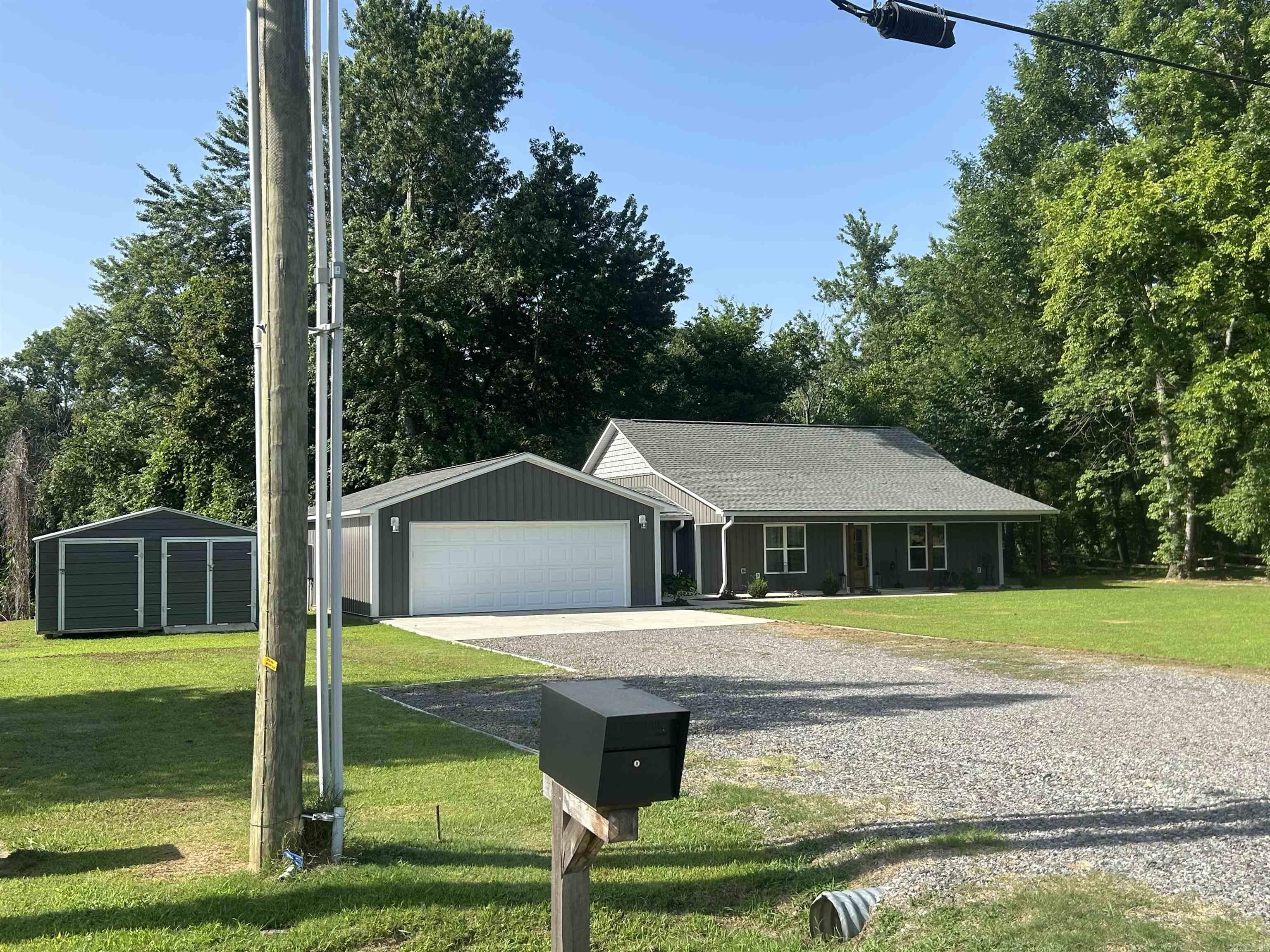 River Drive Estates - Residential