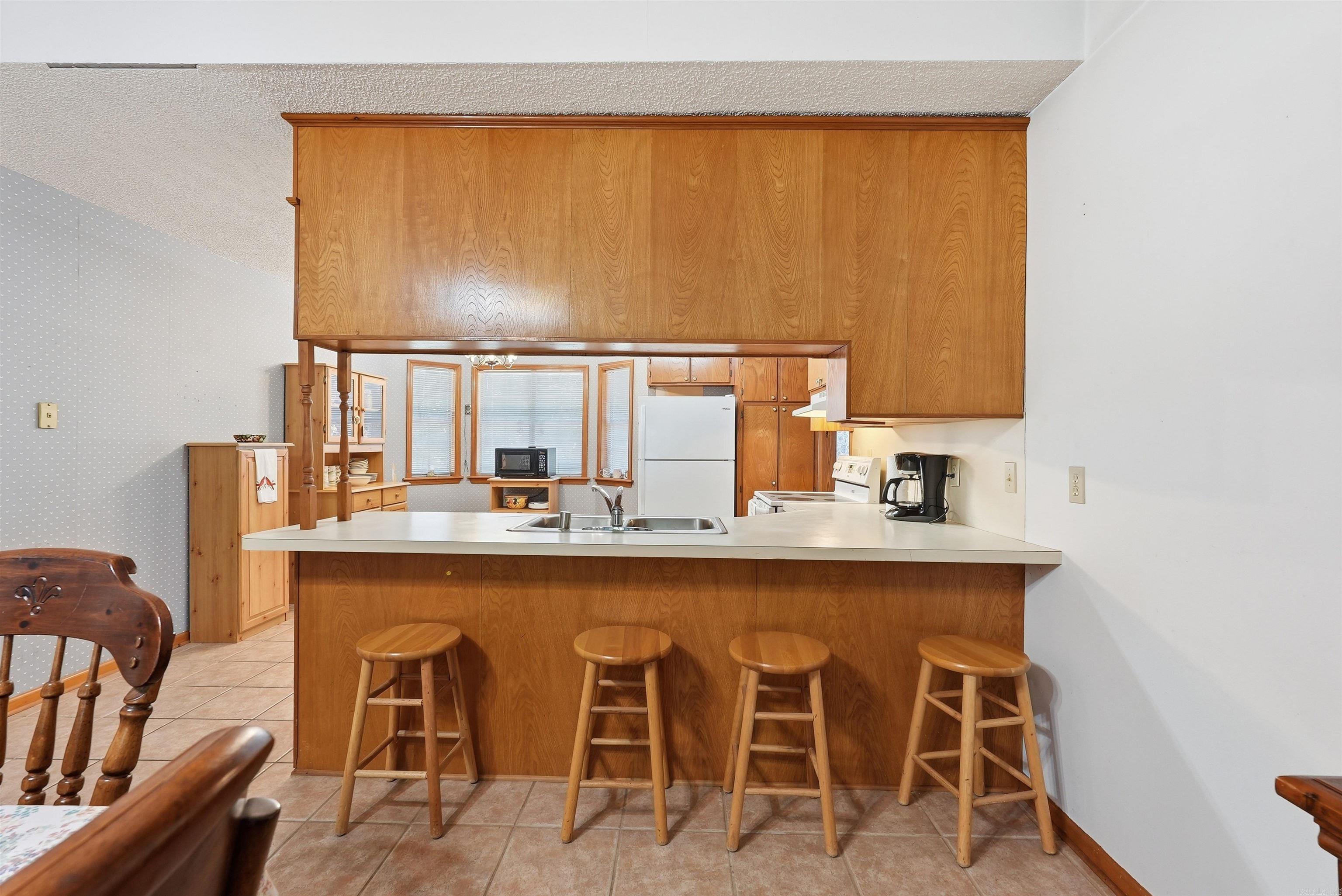 CYPRESS POINT - Residential