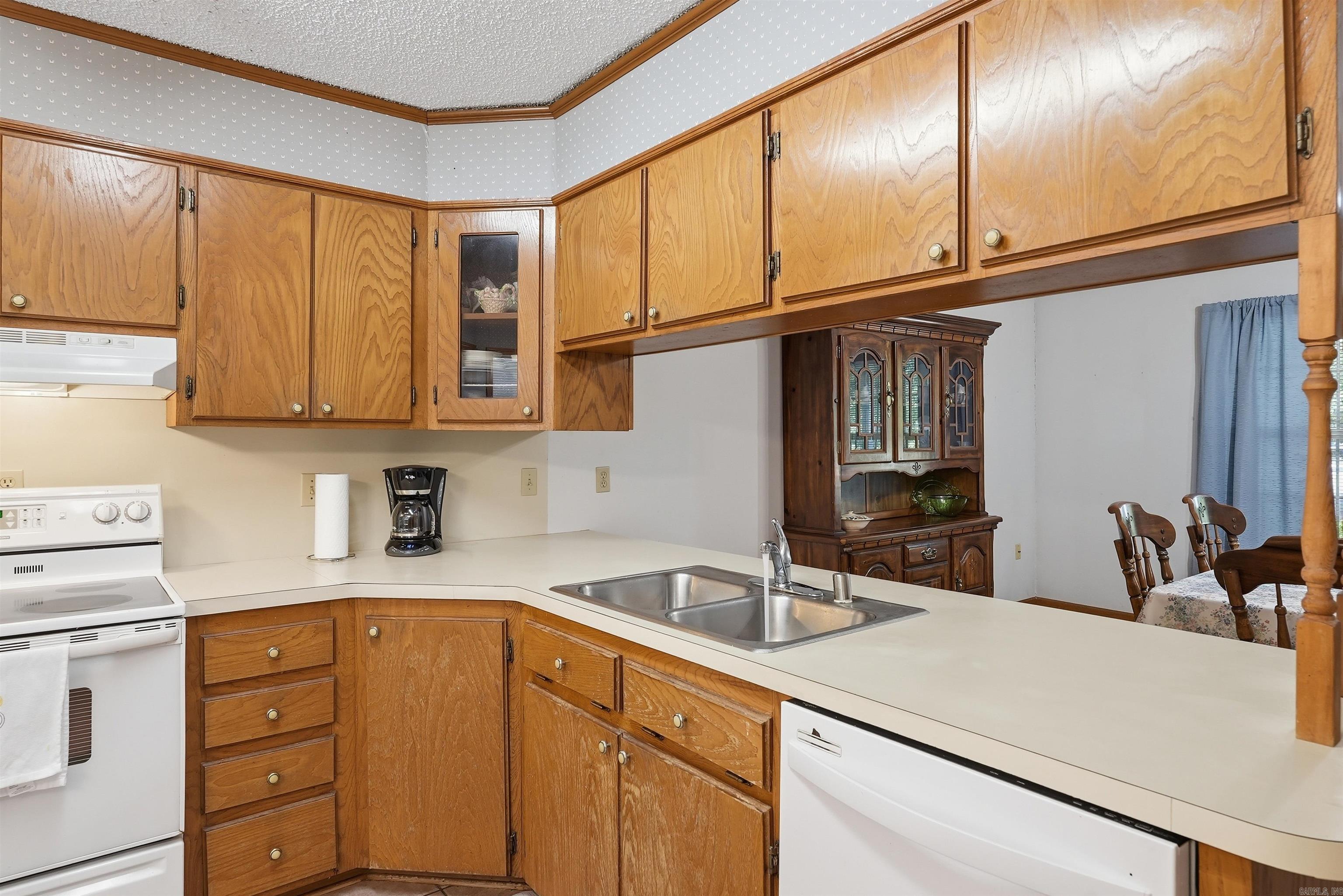 CYPRESS POINT - Residential