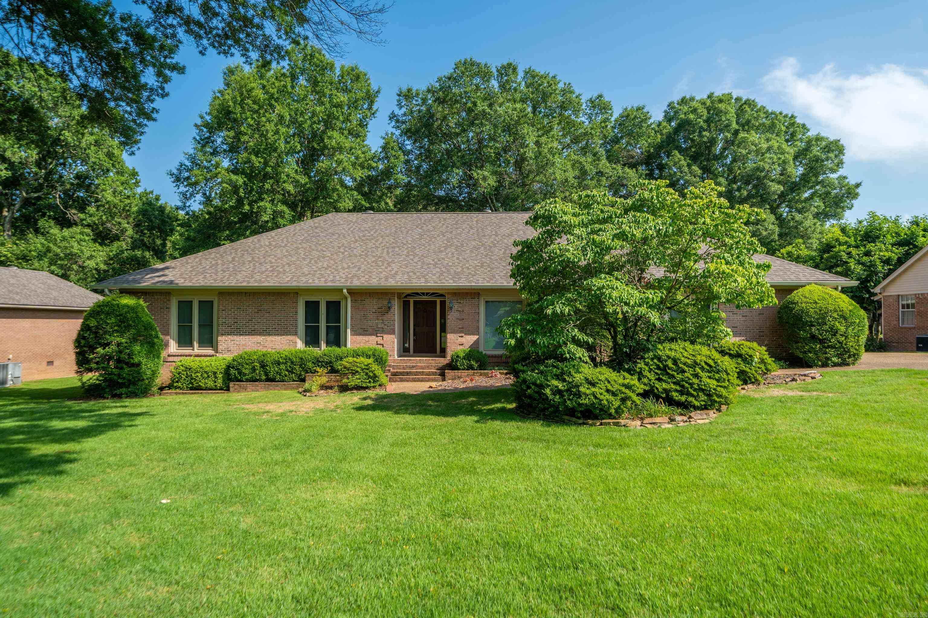 Located in the highly coveted Eastgate II subdivision, this beautifully updated 4-bedroom, 3 full bath, 2 half bath home offers 4,883square feet of thoughtfully designed single-level living in the desirable Lakeside School District. With spacious living areas, quality updates, and an ideal layout for both everyday living and entertaining, this home combines comfort, functionality, and timeless appeal. Inside, you’ll find a well-planned floor plan featuring both formal and informal living spaces, providing flexibility for gatherings, holidays, or quiet evenings at home. Large windows allow for abundant natural light, enhancing the warm and inviting atmosphere throughout. The chef’s kitchen is a standout feature, equipped with dual gas ovens, a 5-burner gas cooktop, ample counter space, and generous cabinetry for storage. Whether preparing meals for a crowd or enjoying a casual breakfast, this kitchen is designed to be both efficient and welcoming. The updated primary suite serves as a private retreat, offering a spacious bedroom and a beautifully appointed en-suite bath with a large walk-in shower and dual walk-in closets.
