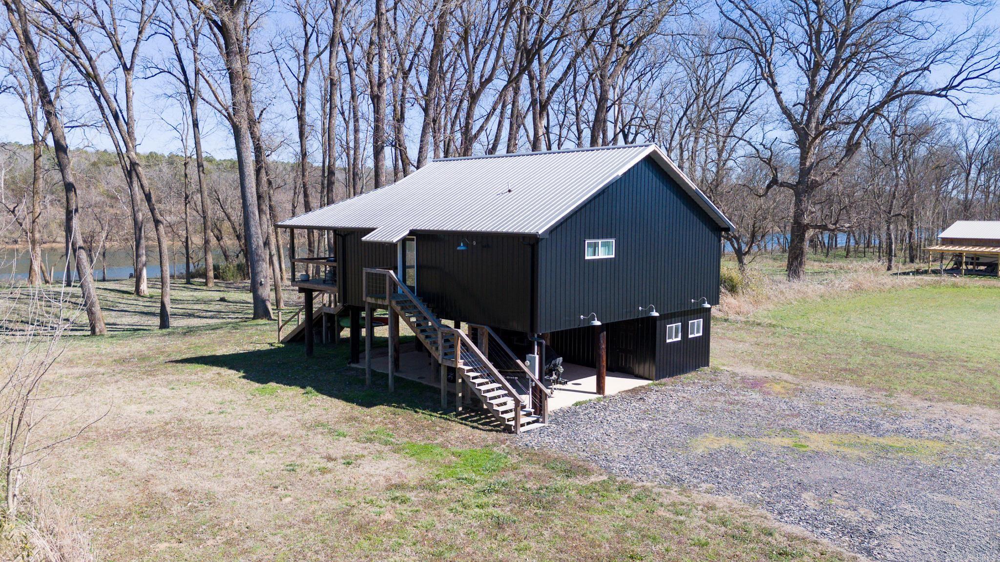 YORKTOWN - Residential