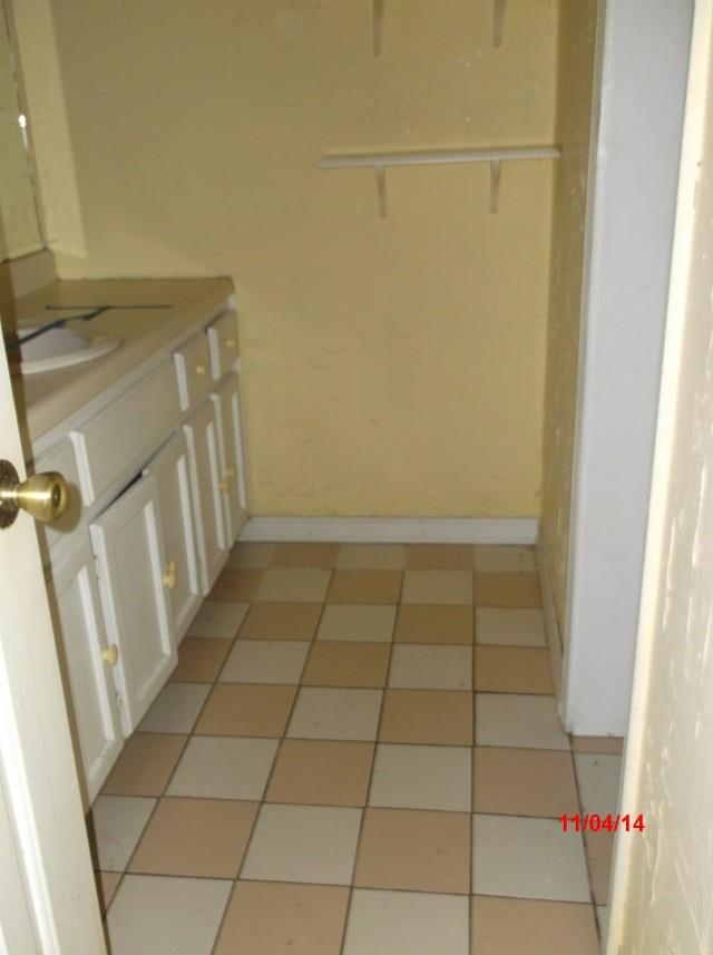 ROLLING OAKS - Residential