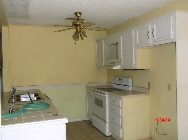ROLLING OAKS - Residential
