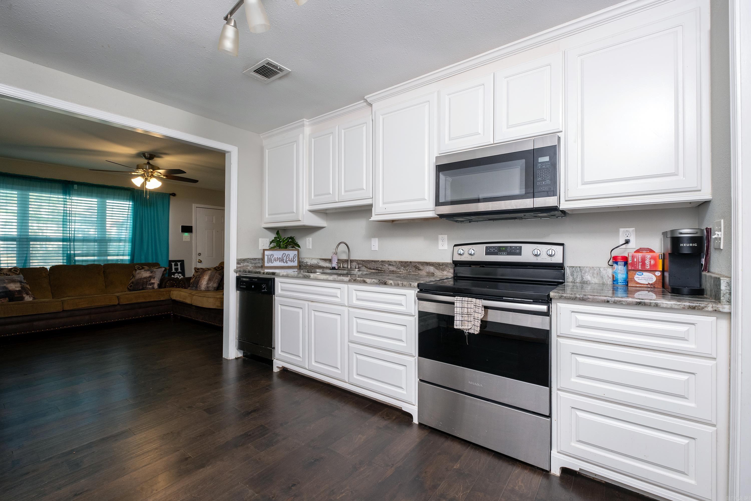 WAKEFIELD VILLAGE - Residential