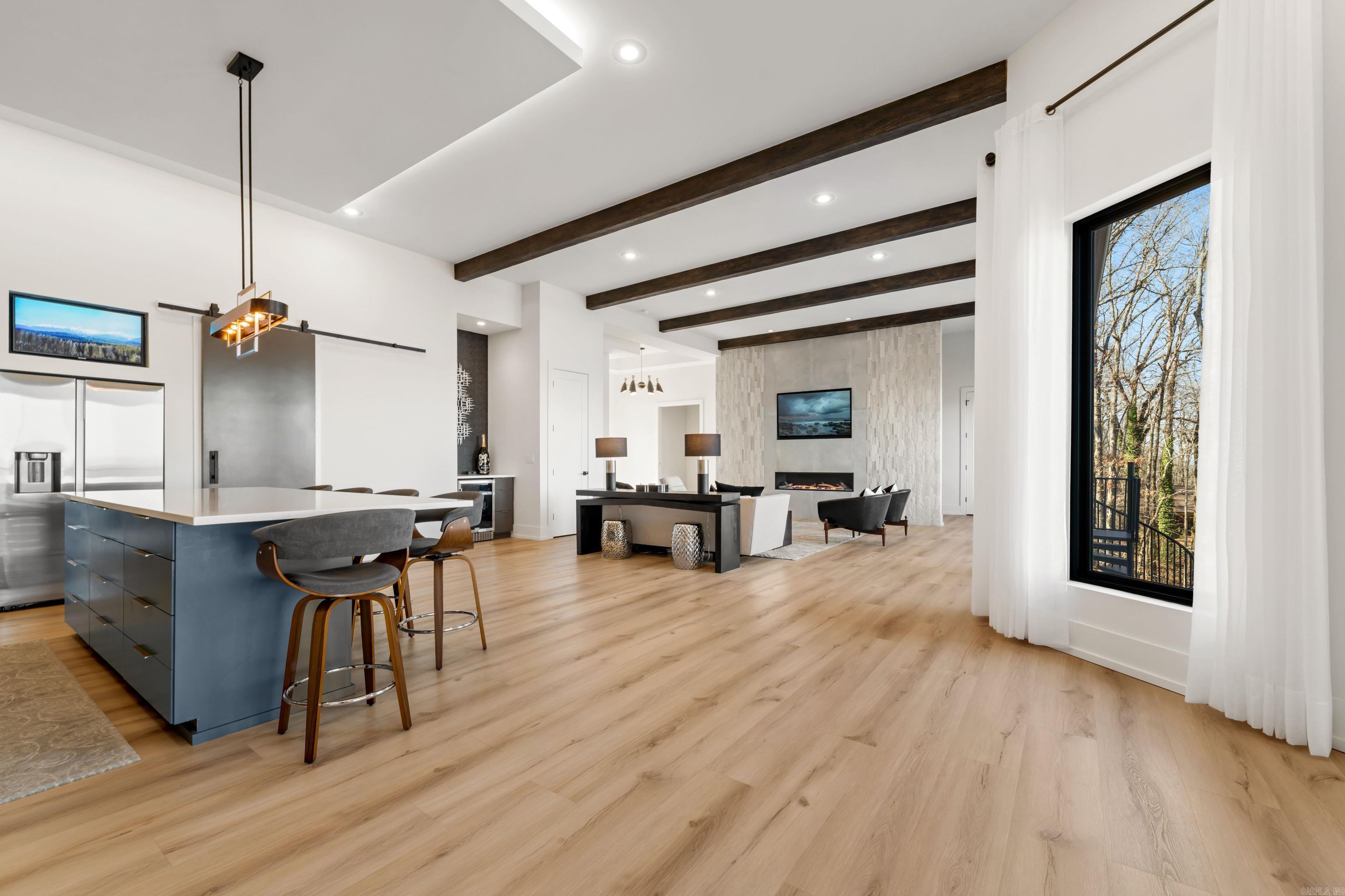 DIAMOND BLUFF ESTATES - Residential
