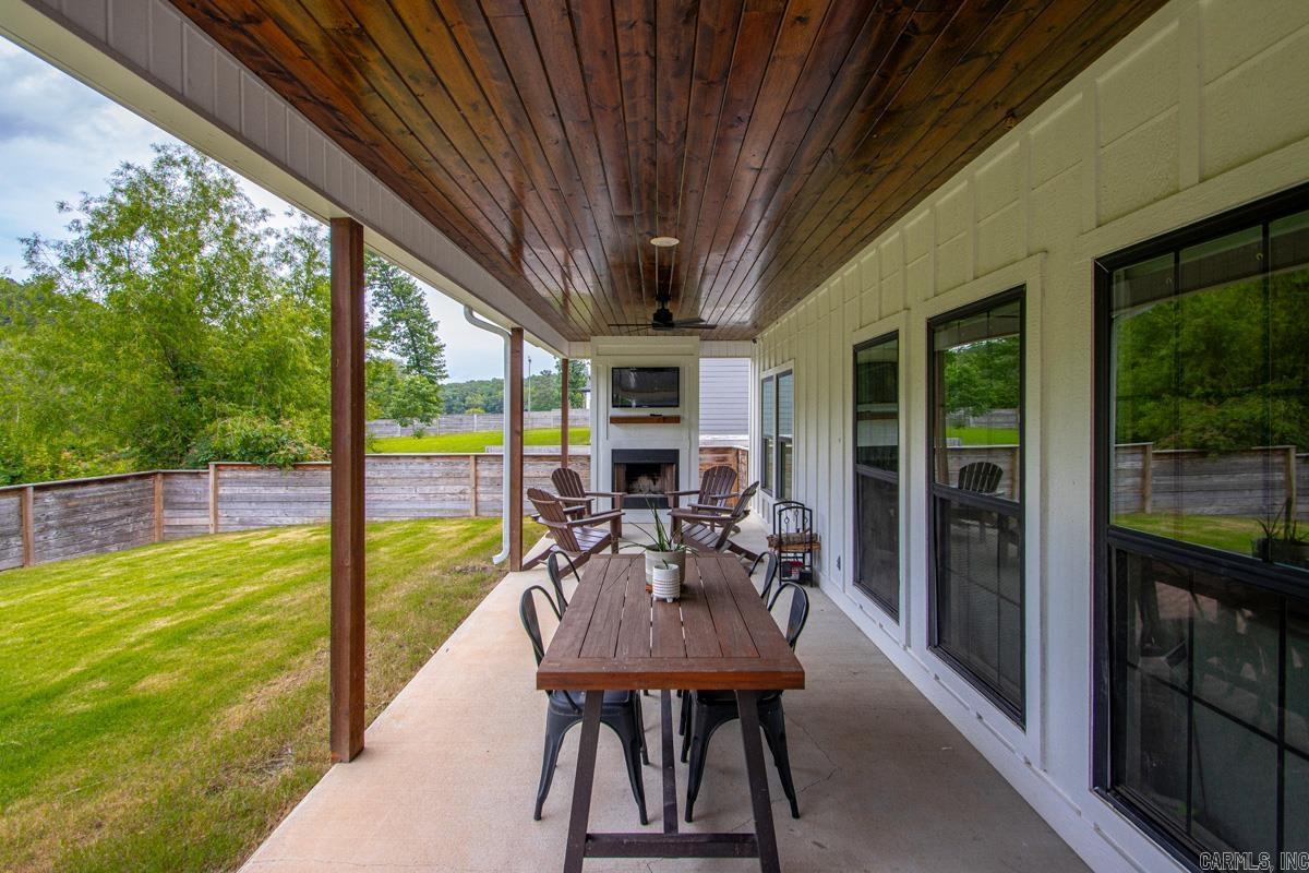 THE WATERS ON TIMBERLAKE - Residential