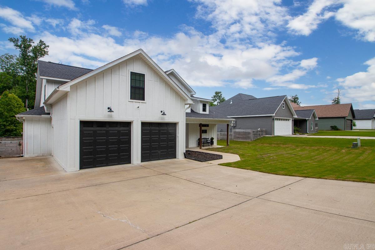 THE WATERS ON TIMBERLAKE - Residential