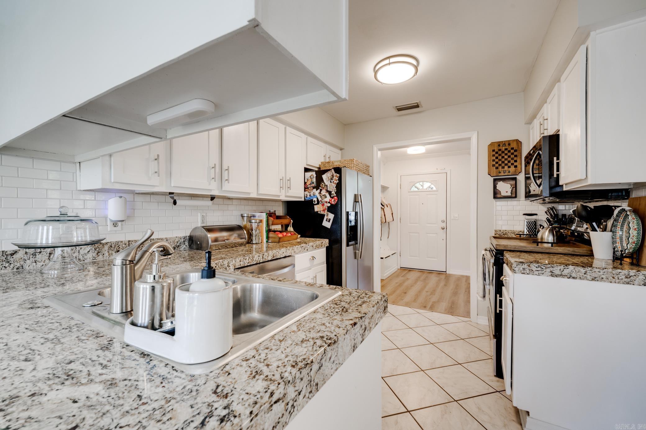 BRIARCREST - Residential