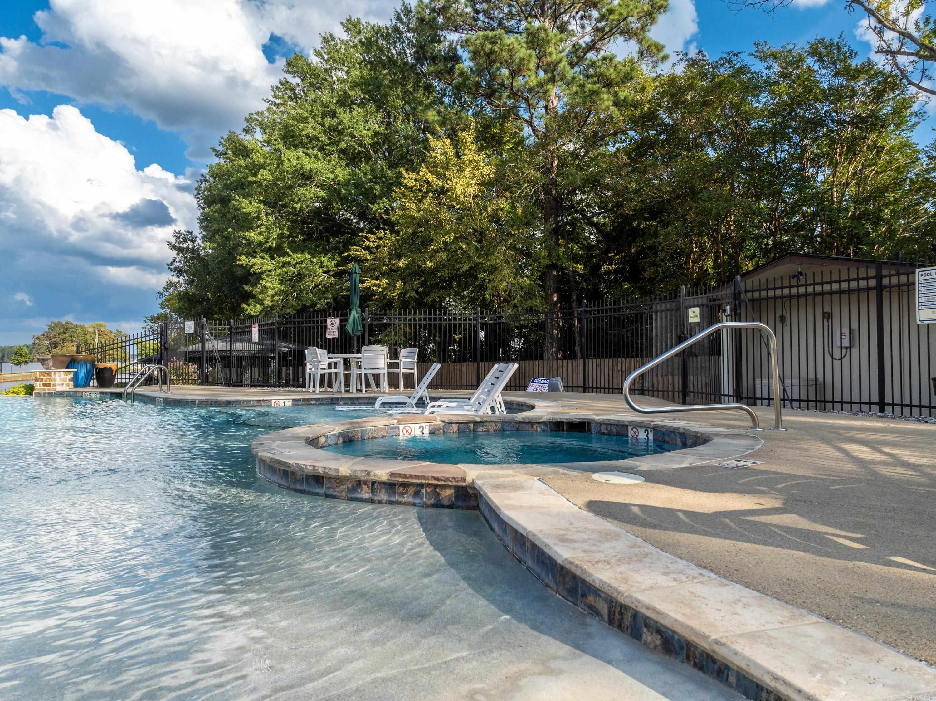 EMERALD ISLE HPR - Residential