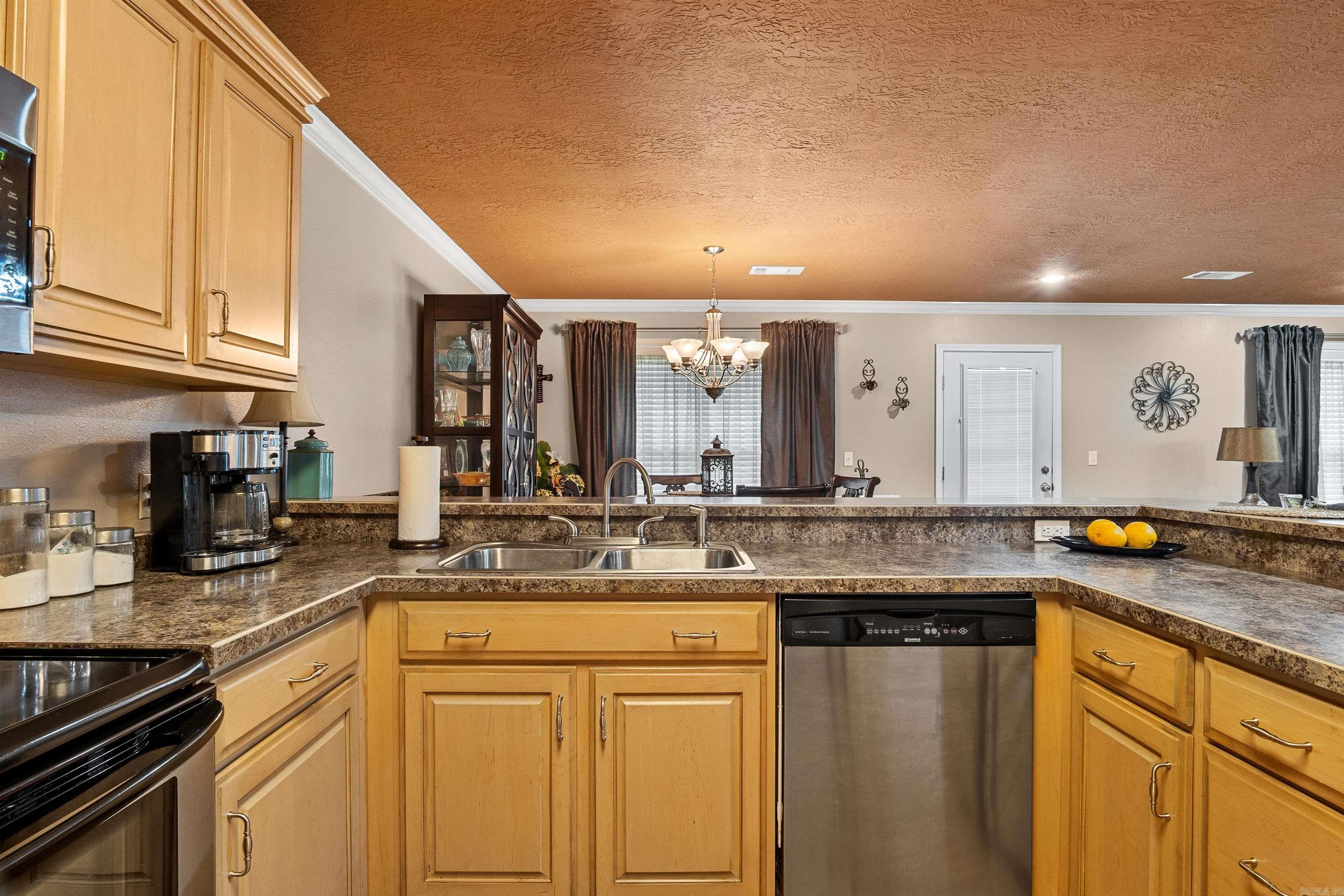 CROWN COLONY SUB - Residential
