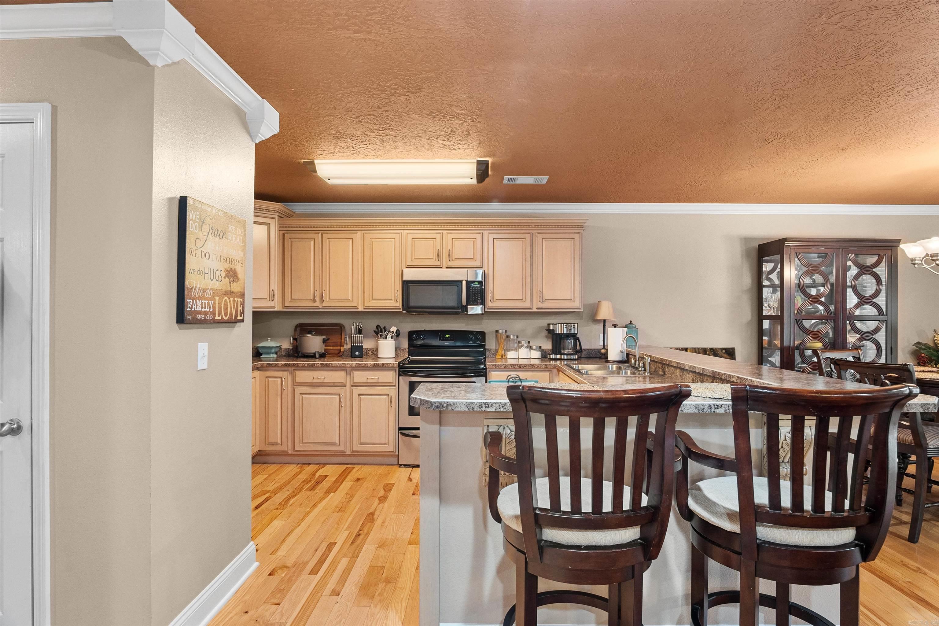 CROWN COLONY SUB - Residential